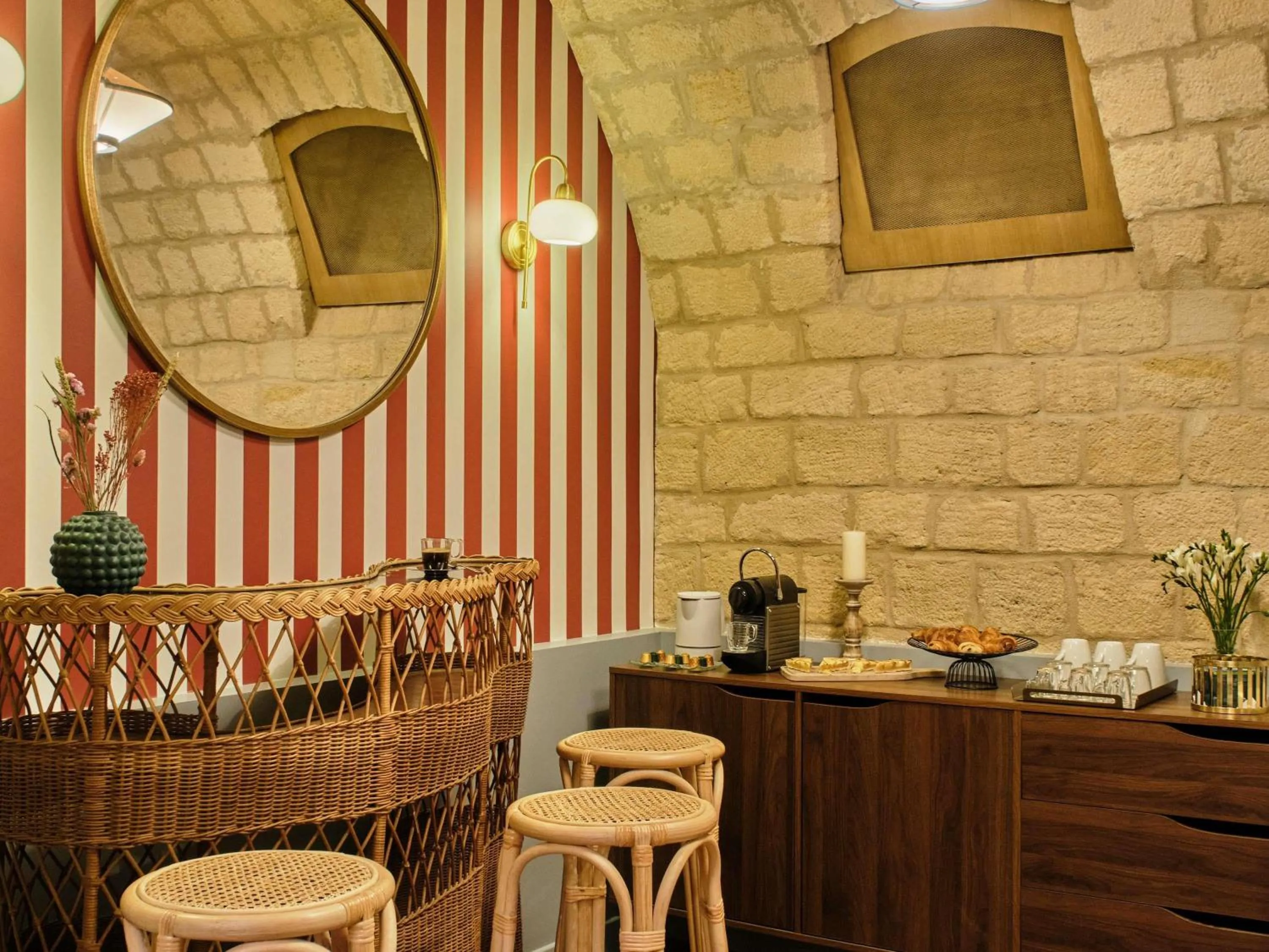 Meeting/conference room in Mercure Paris Notre Dame Saint Germain des Prés