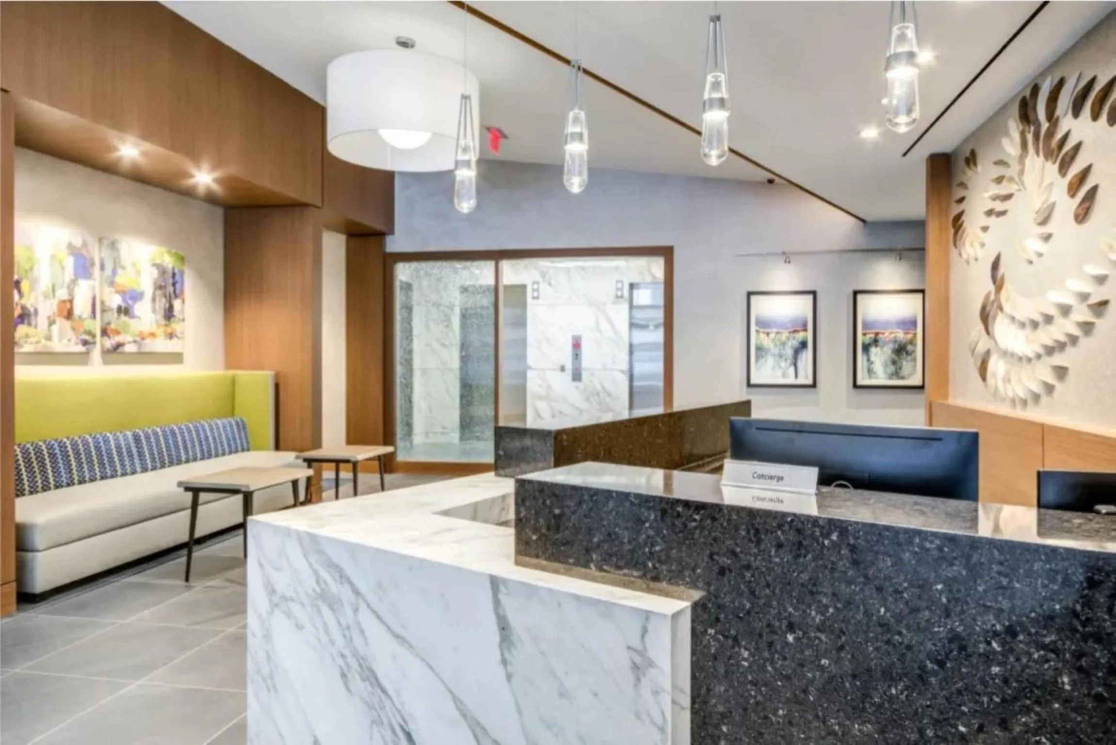 Lobby or reception in Bluebird Suites Near Chevy Chase