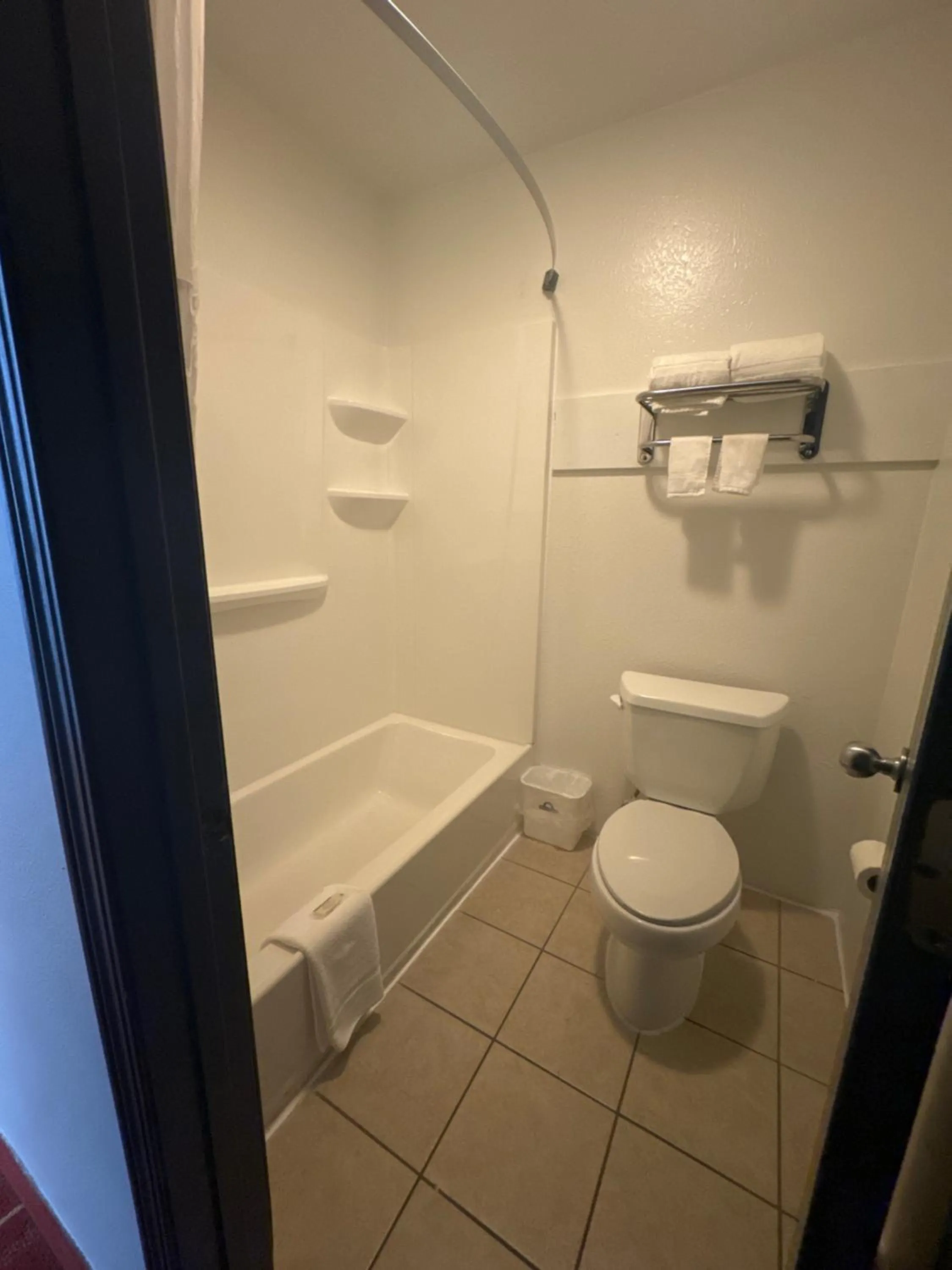 Days Inn by Wyndham Salina I-70