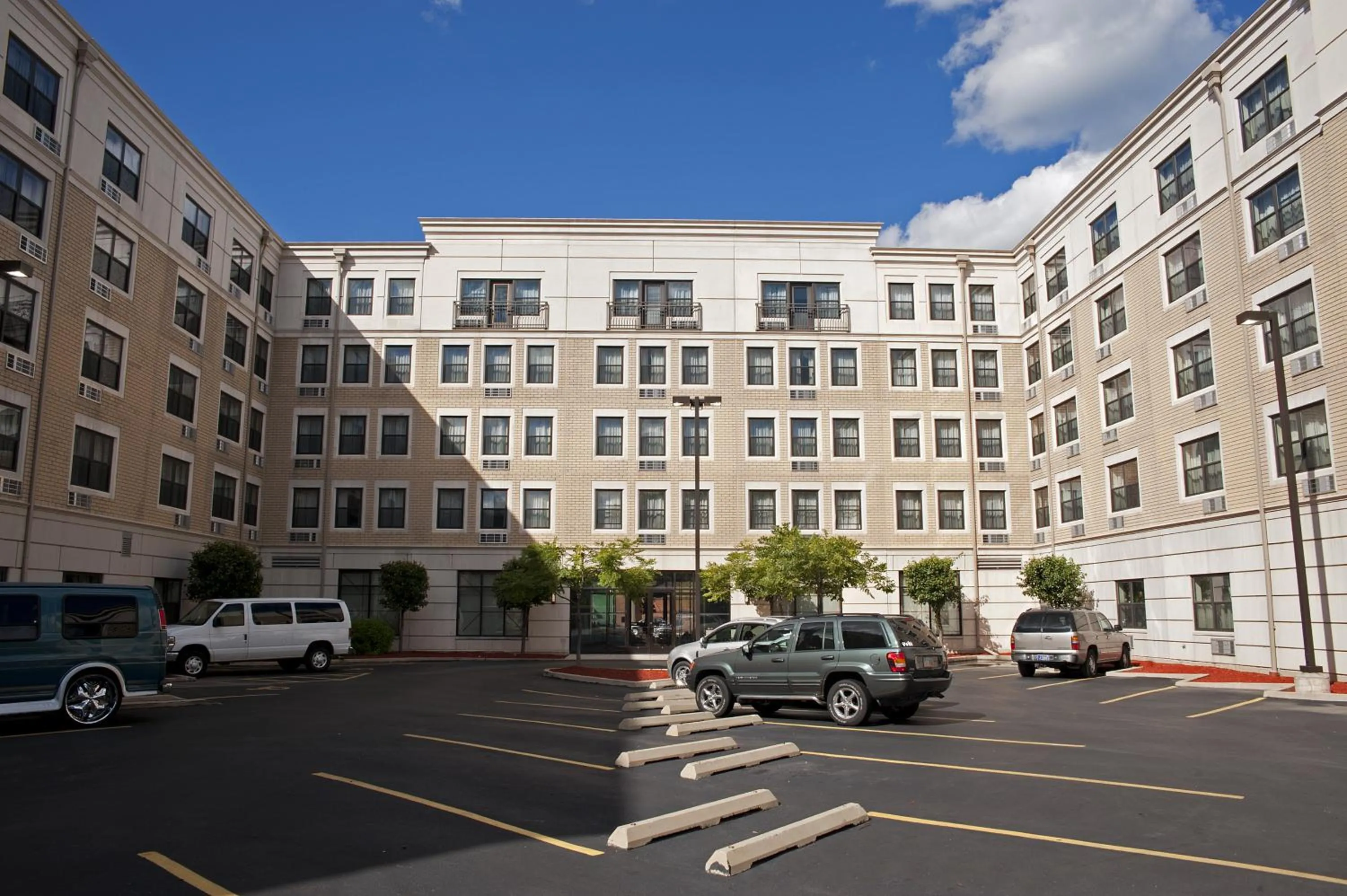 Facade/entrance in Chicago South Loop Hotel