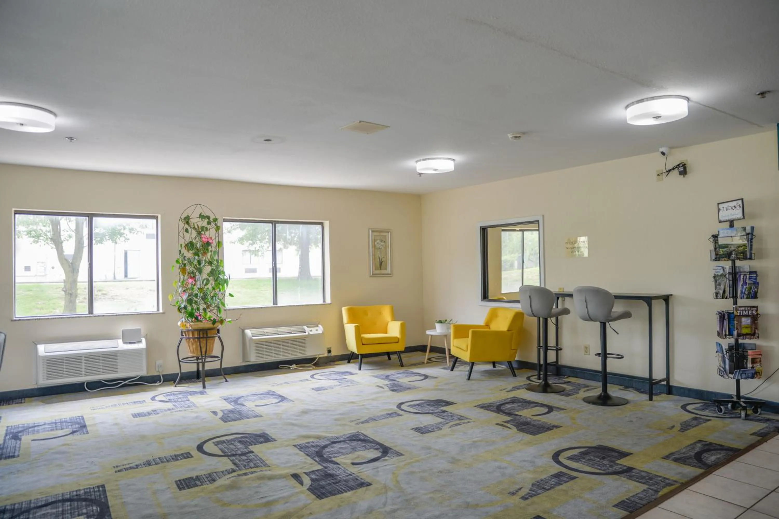 Lobby or reception in Days Inn by Wyndham Mount Vernon