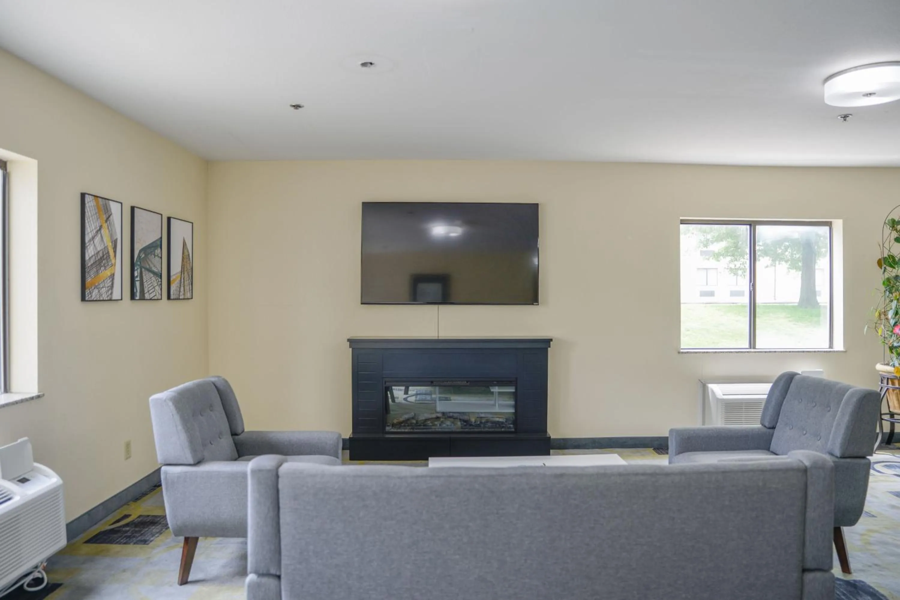 Lobby or reception in Days Inn by Wyndham Mount Vernon