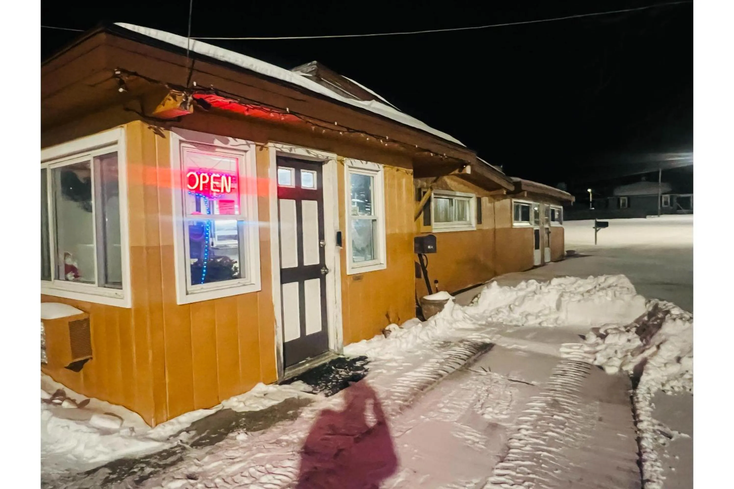 Lobby or reception in Capital O Sparta Motel Near Carbondale