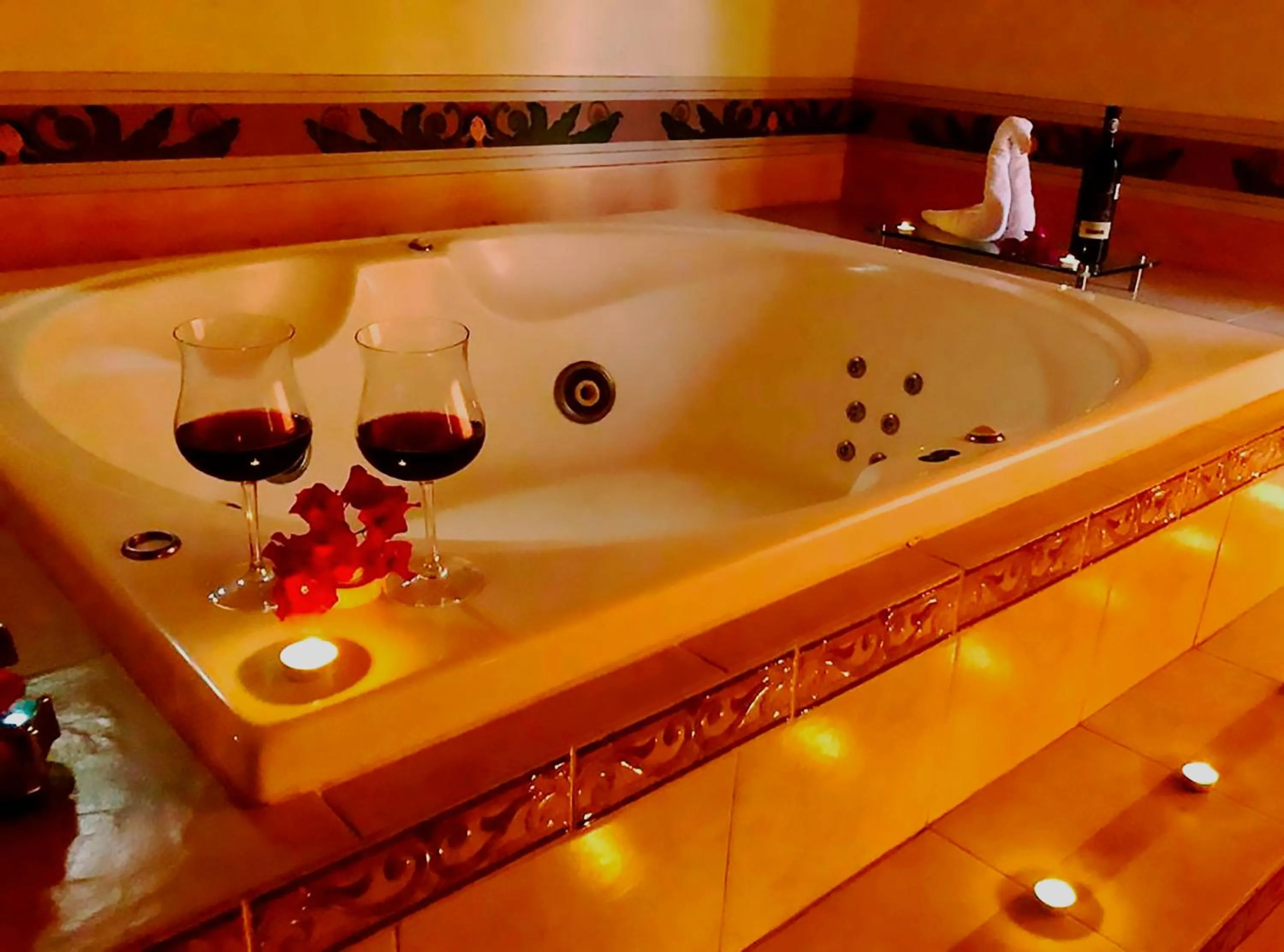 Hot Tub in HOTEL & SPA HACIENDA TRES VIDAS