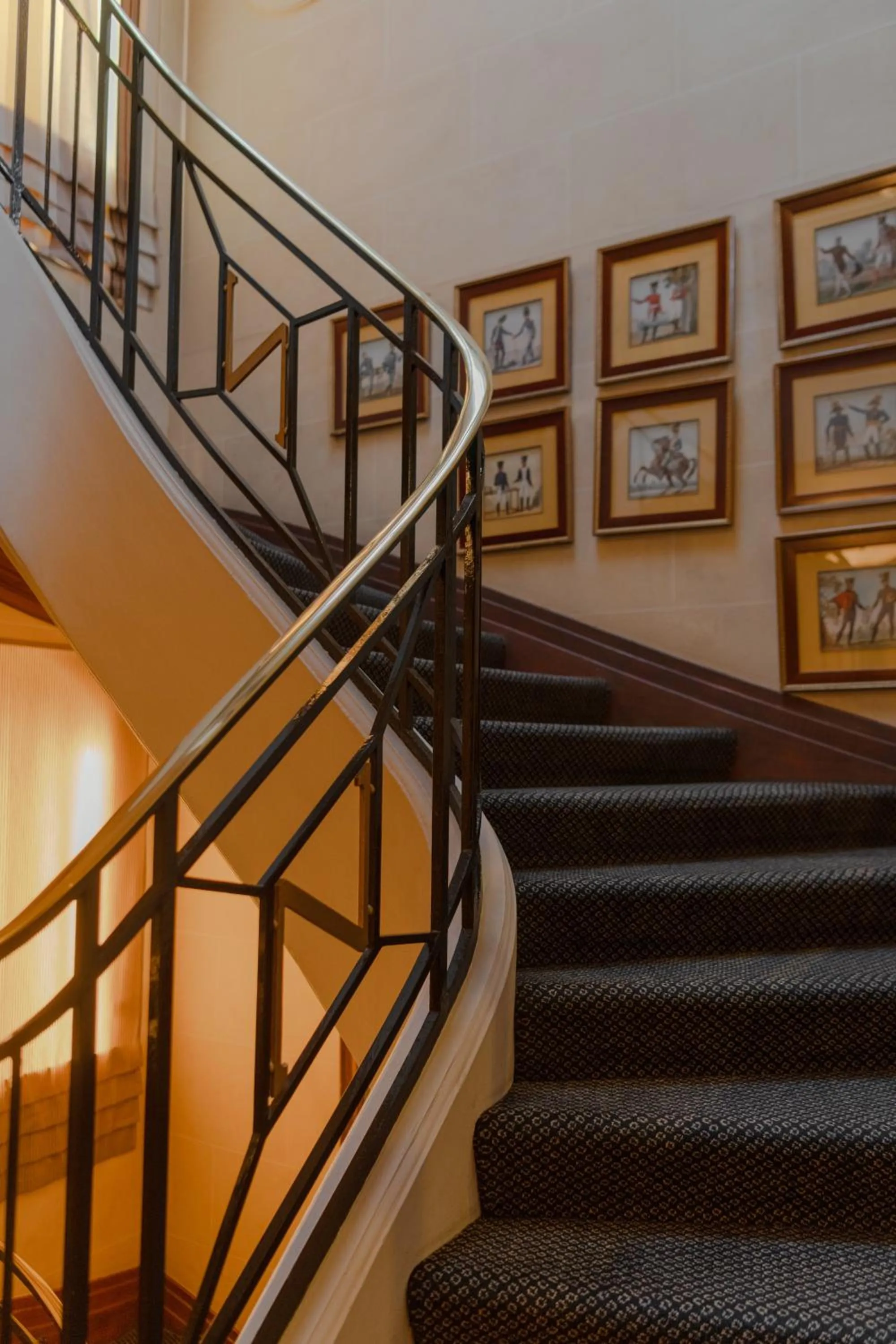 Property building in Hôtel Napoleon Paris