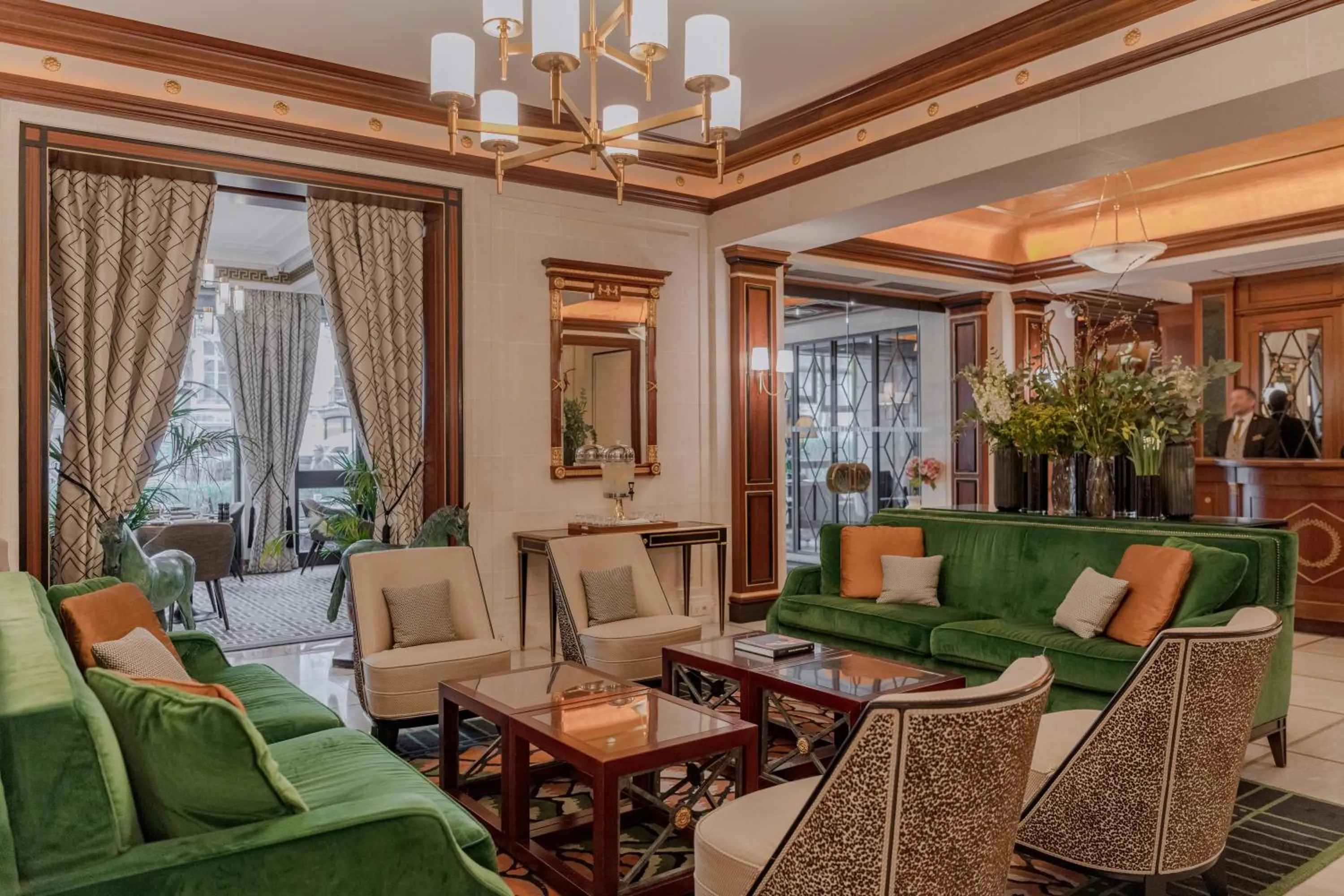 Lobby or reception in Hôtel Napoleon Paris