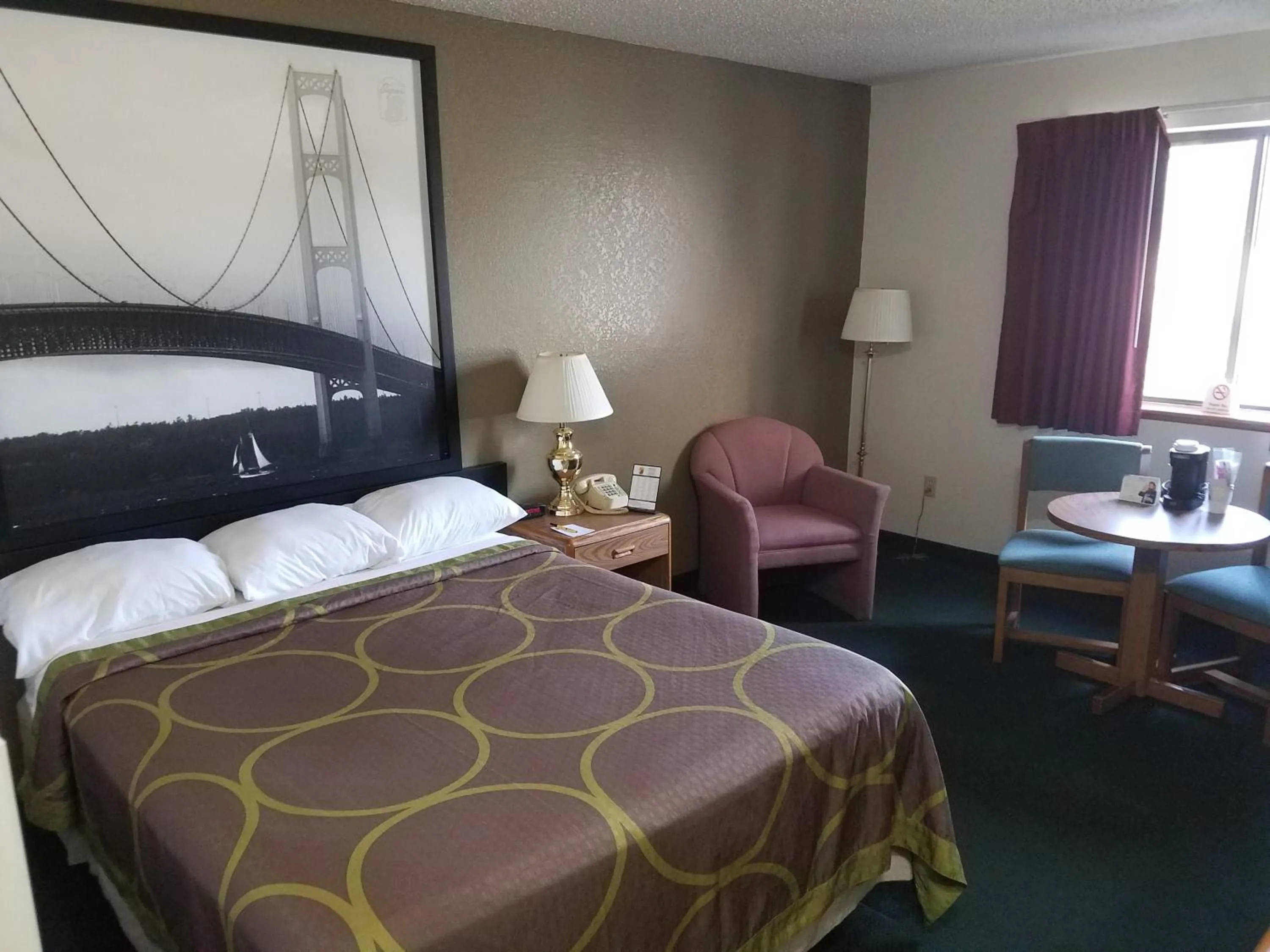 Bed in Super 8 by Wyndham Houghton Lake