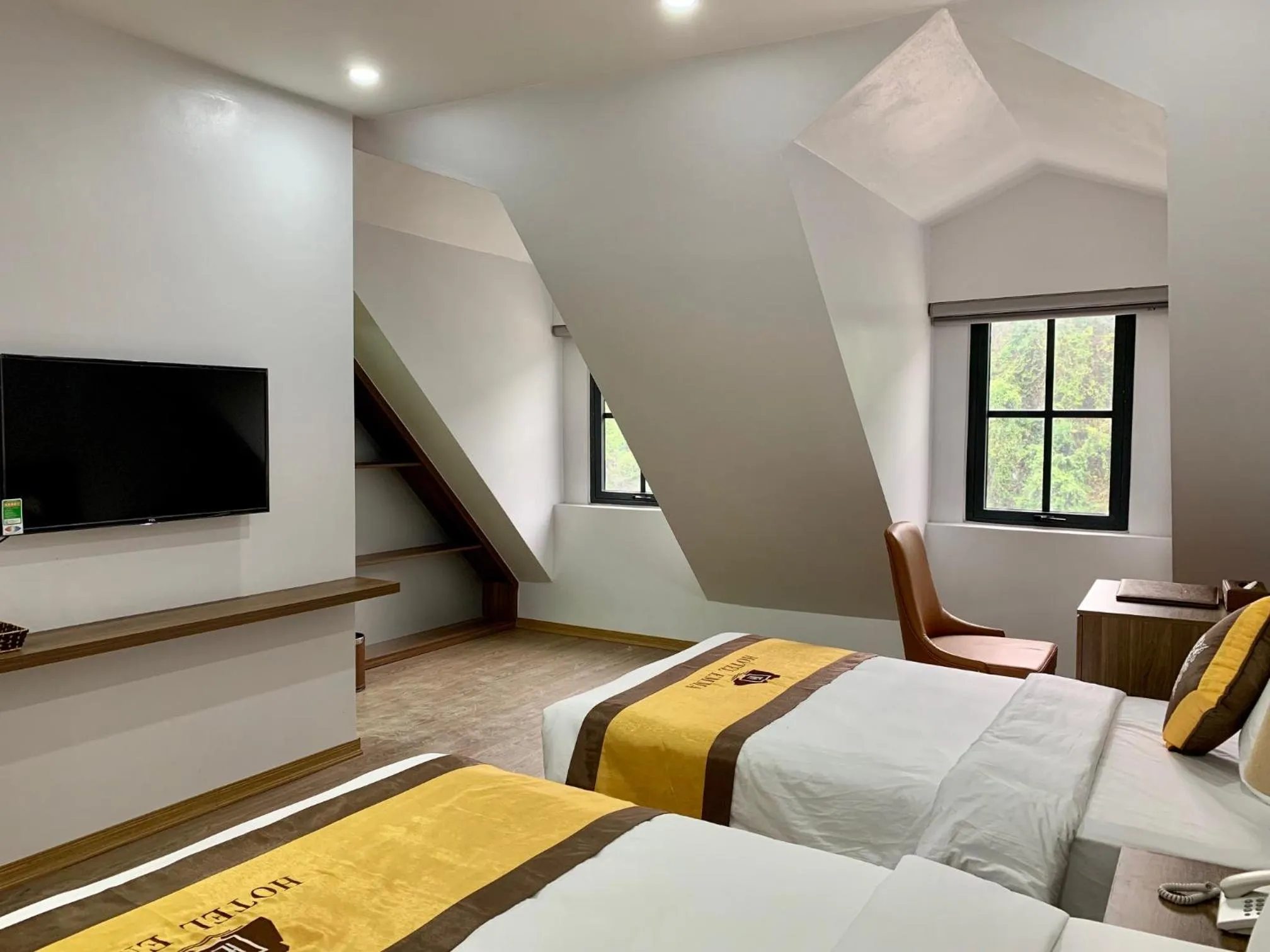 Photo of the whole room in Emma Hotel