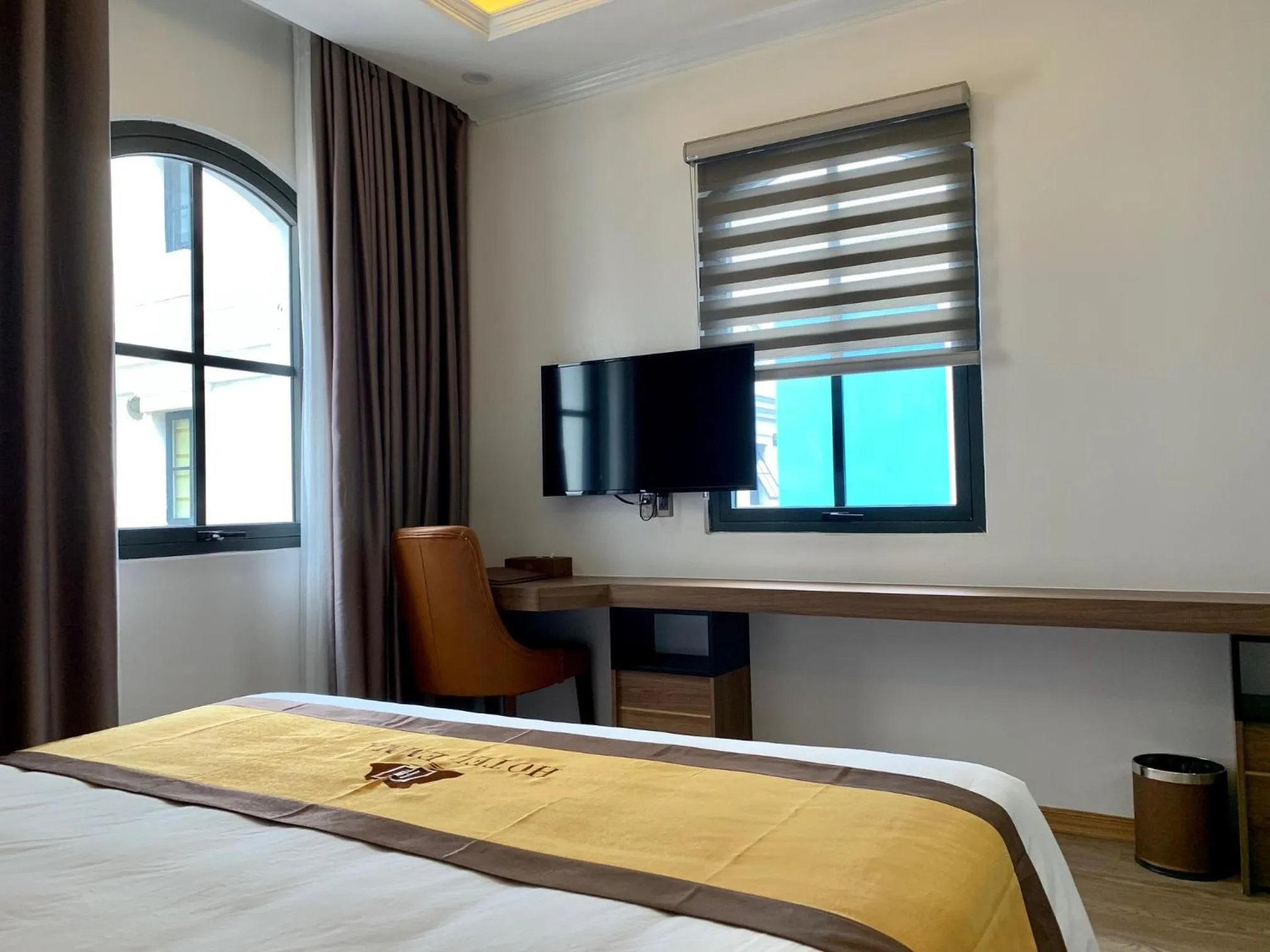 Photo of the whole room in Emma Hotel