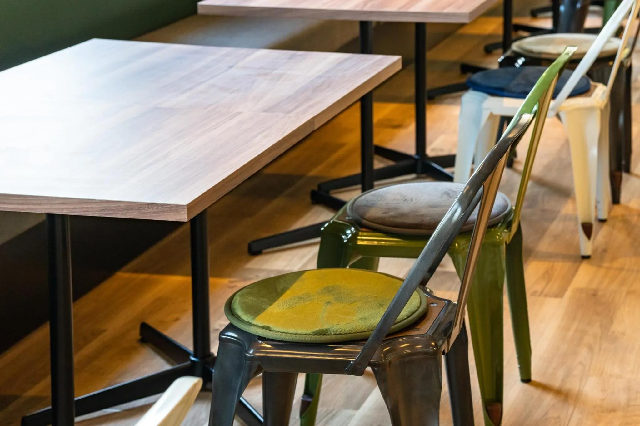 Communal lounge/ TV room in I-Link Hostel & Cafe Shimanami