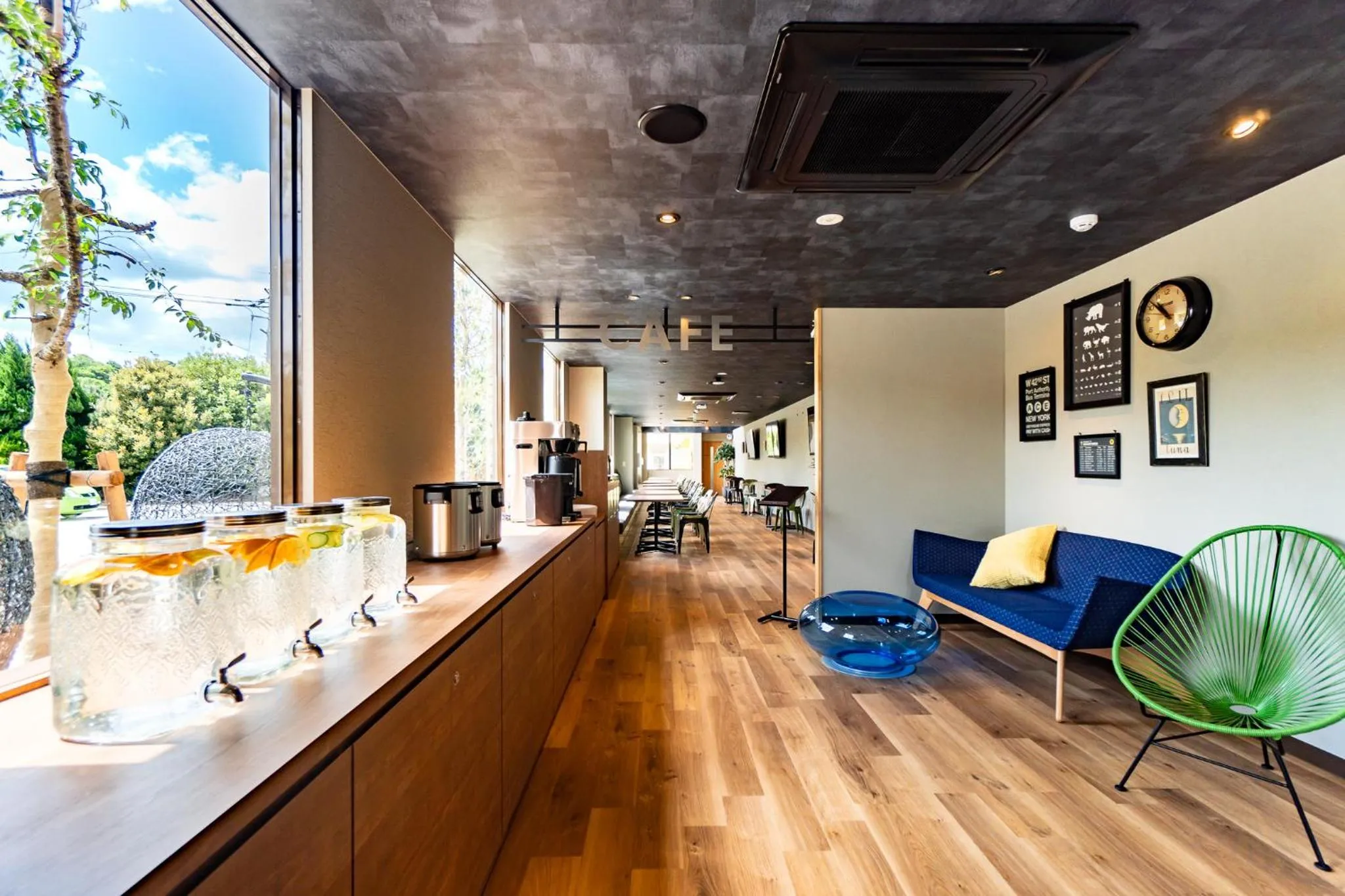 Lounge or bar in I-Link Hostel & Cafe Shimanami