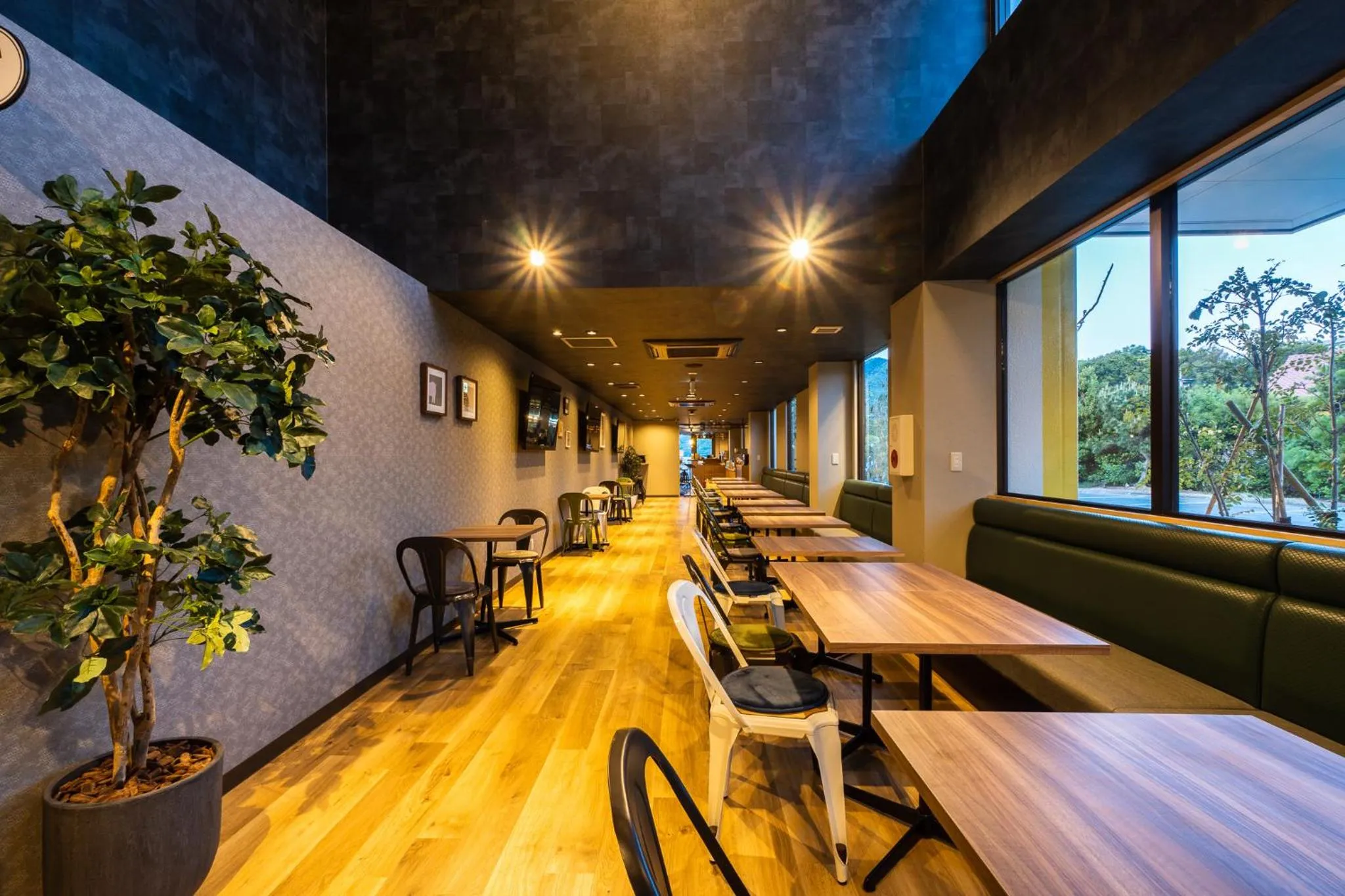 Restaurant/places to eat in I-Link Hostel & Cafe Shimanami