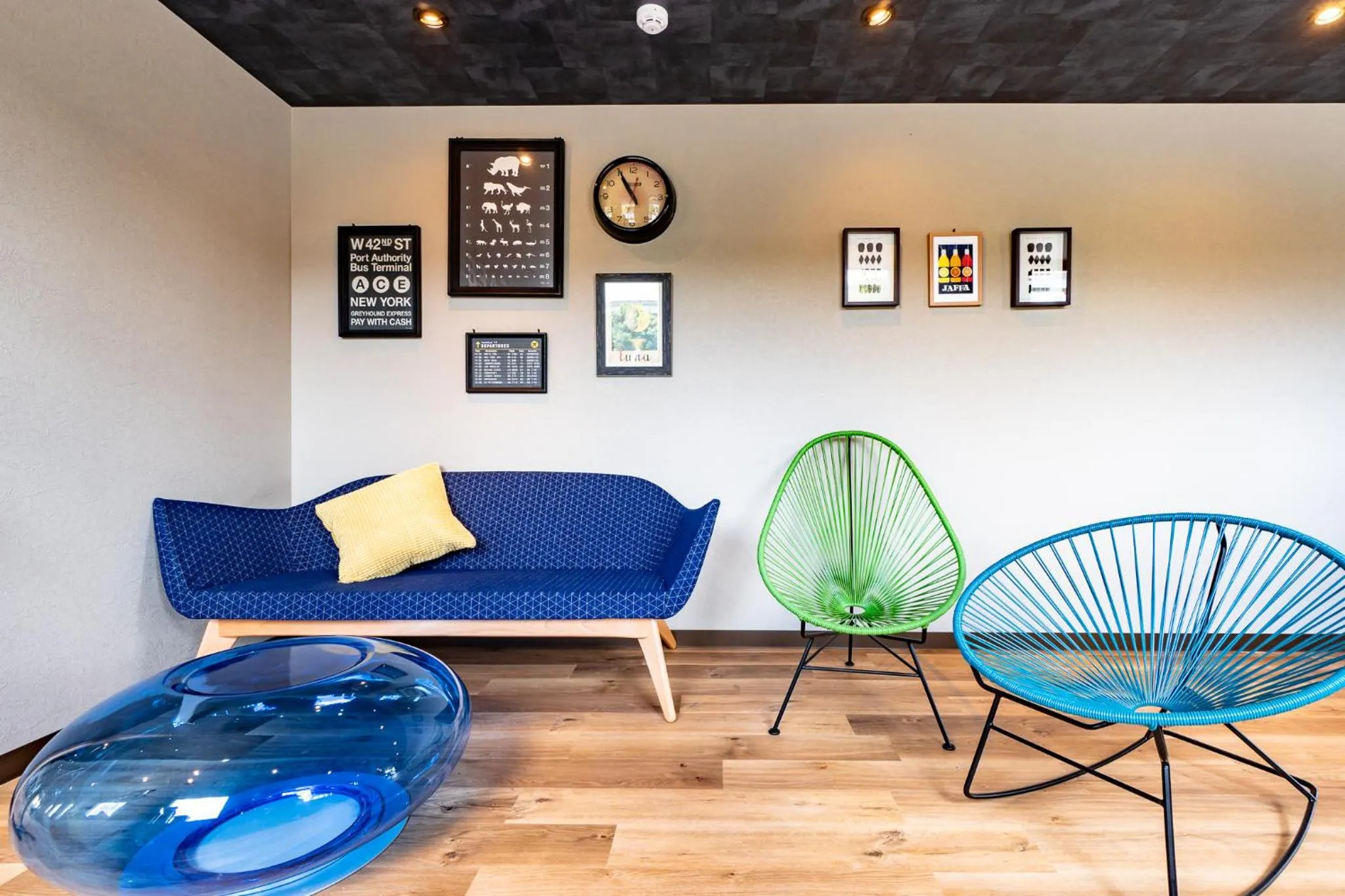 Lounge or bar in I-Link Hostel & Cafe Shimanami