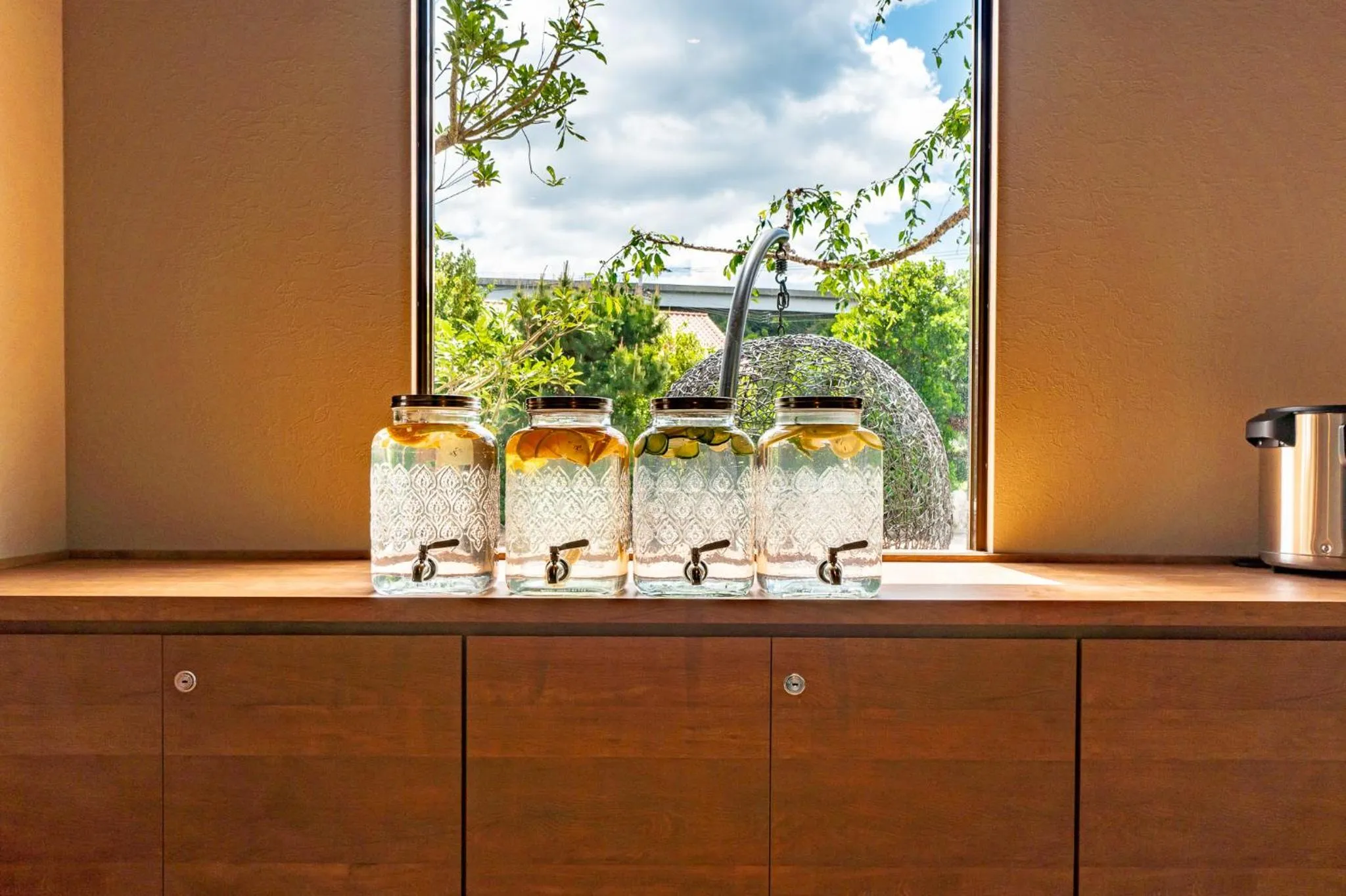 Lounge or bar in I-Link Hostel & Cafe Shimanami