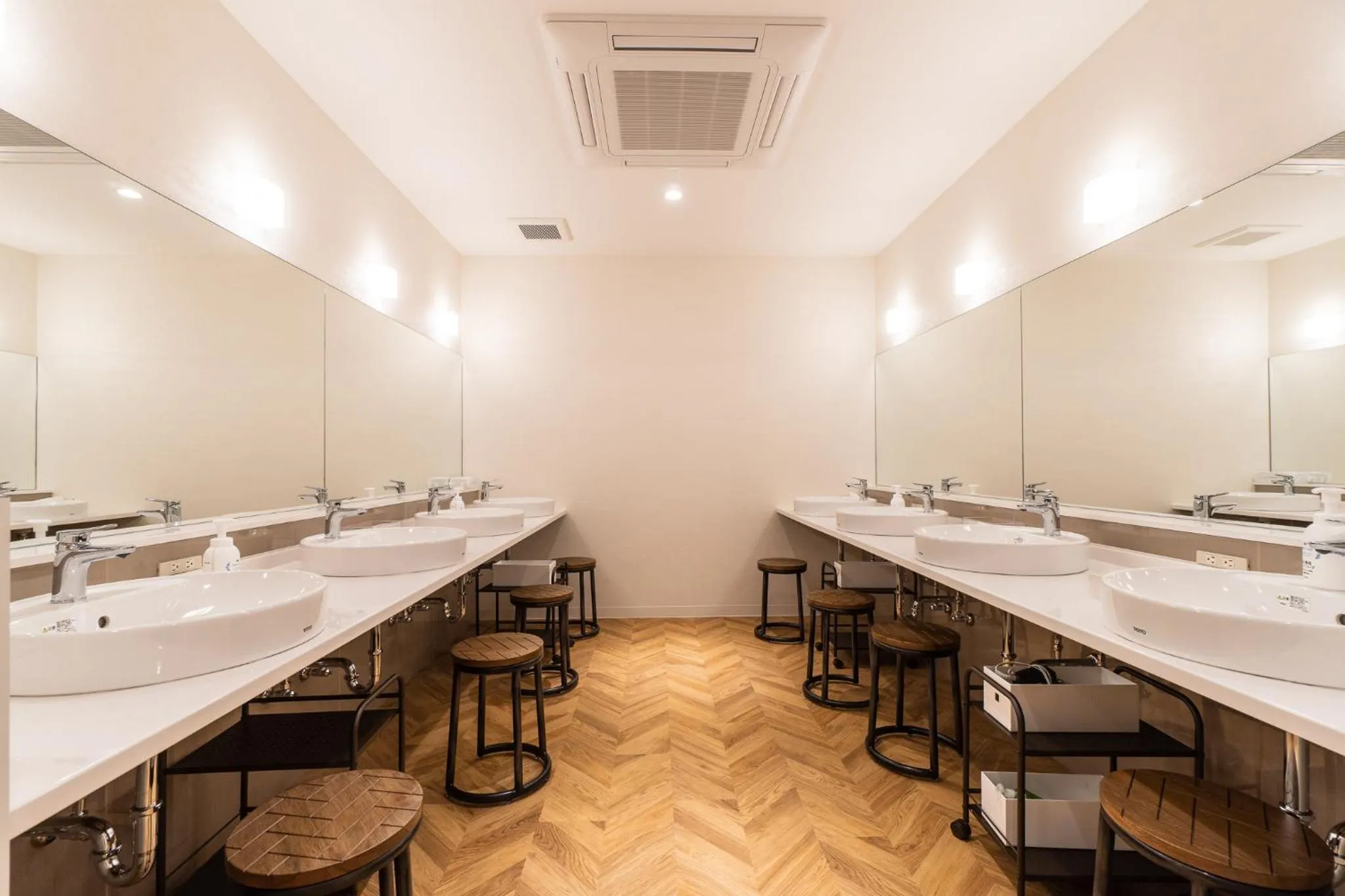 Shower in I-Link Hostel & Cafe Shimanami