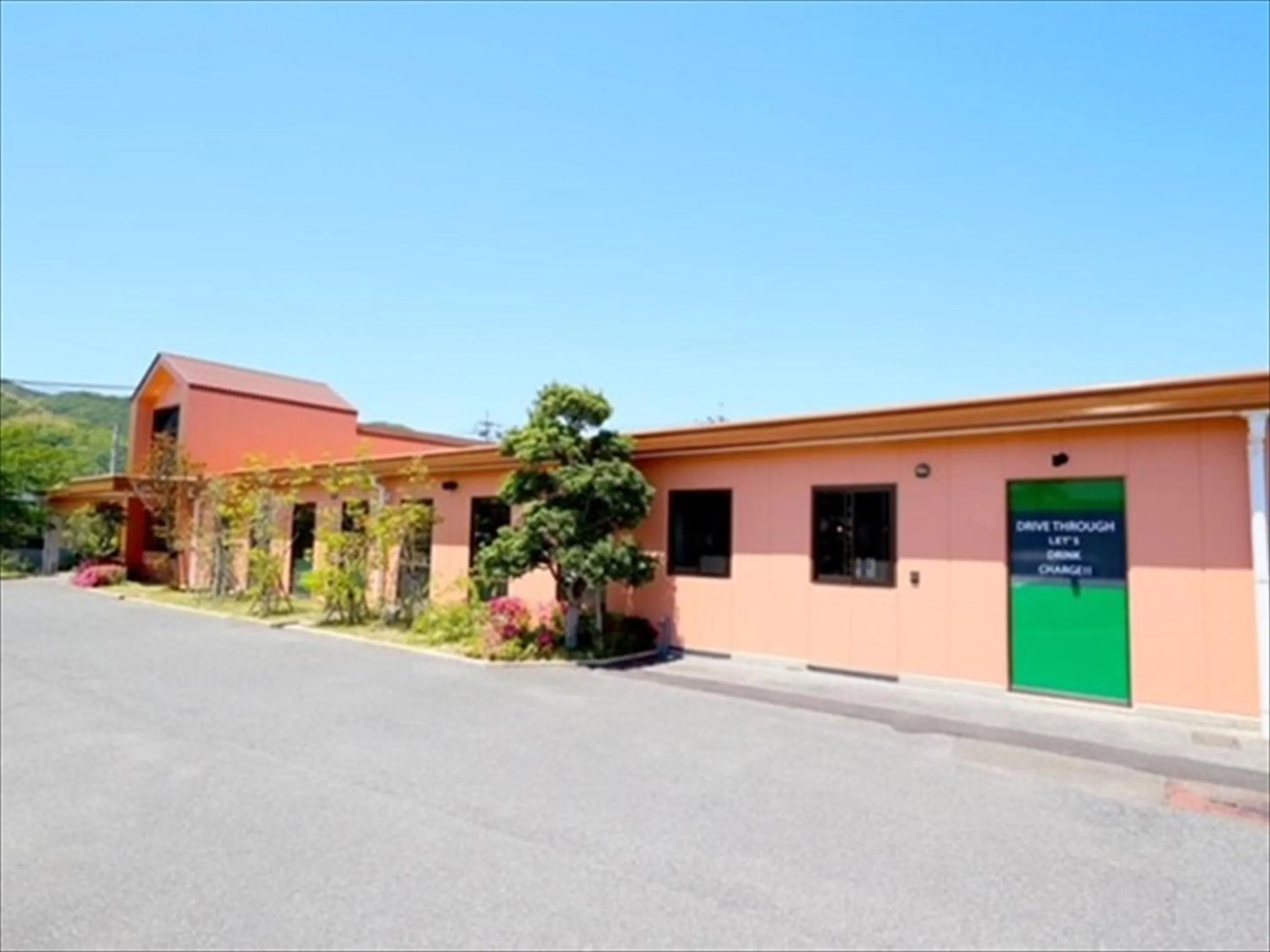 Property building in I-Link Hostel & Cafe Shimanami