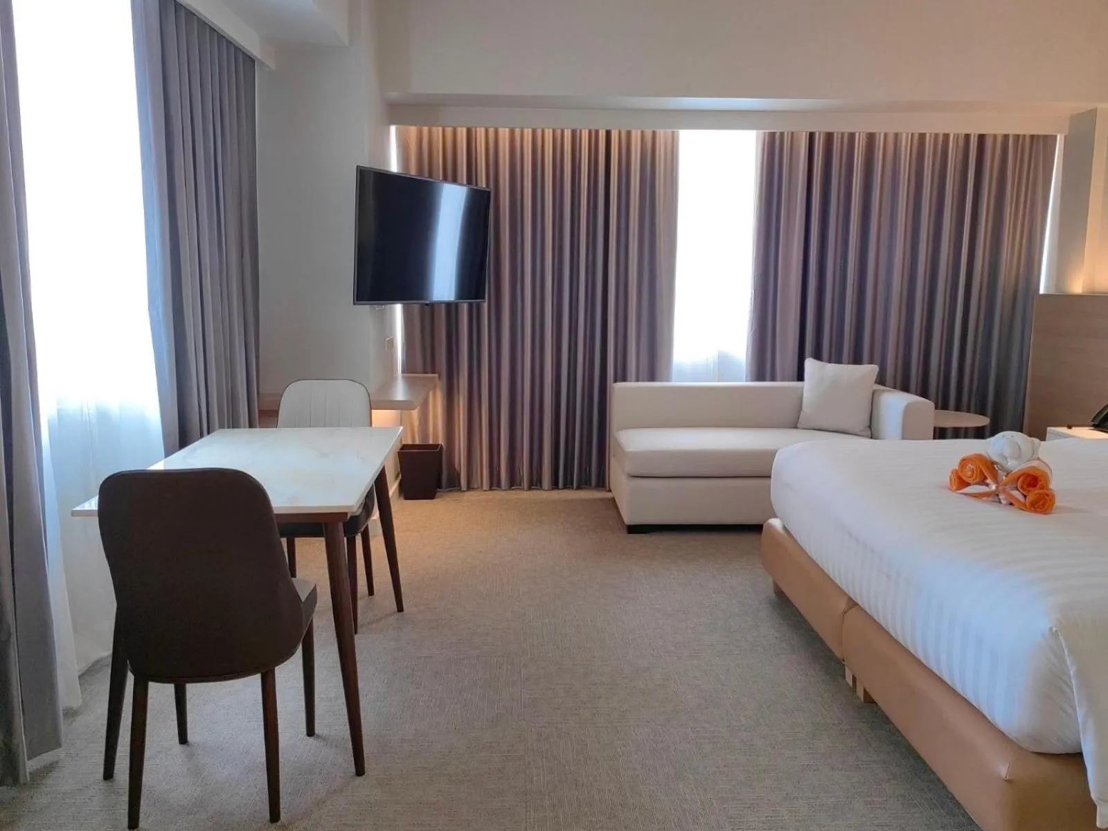 Bed in Brittany Hotel BGC