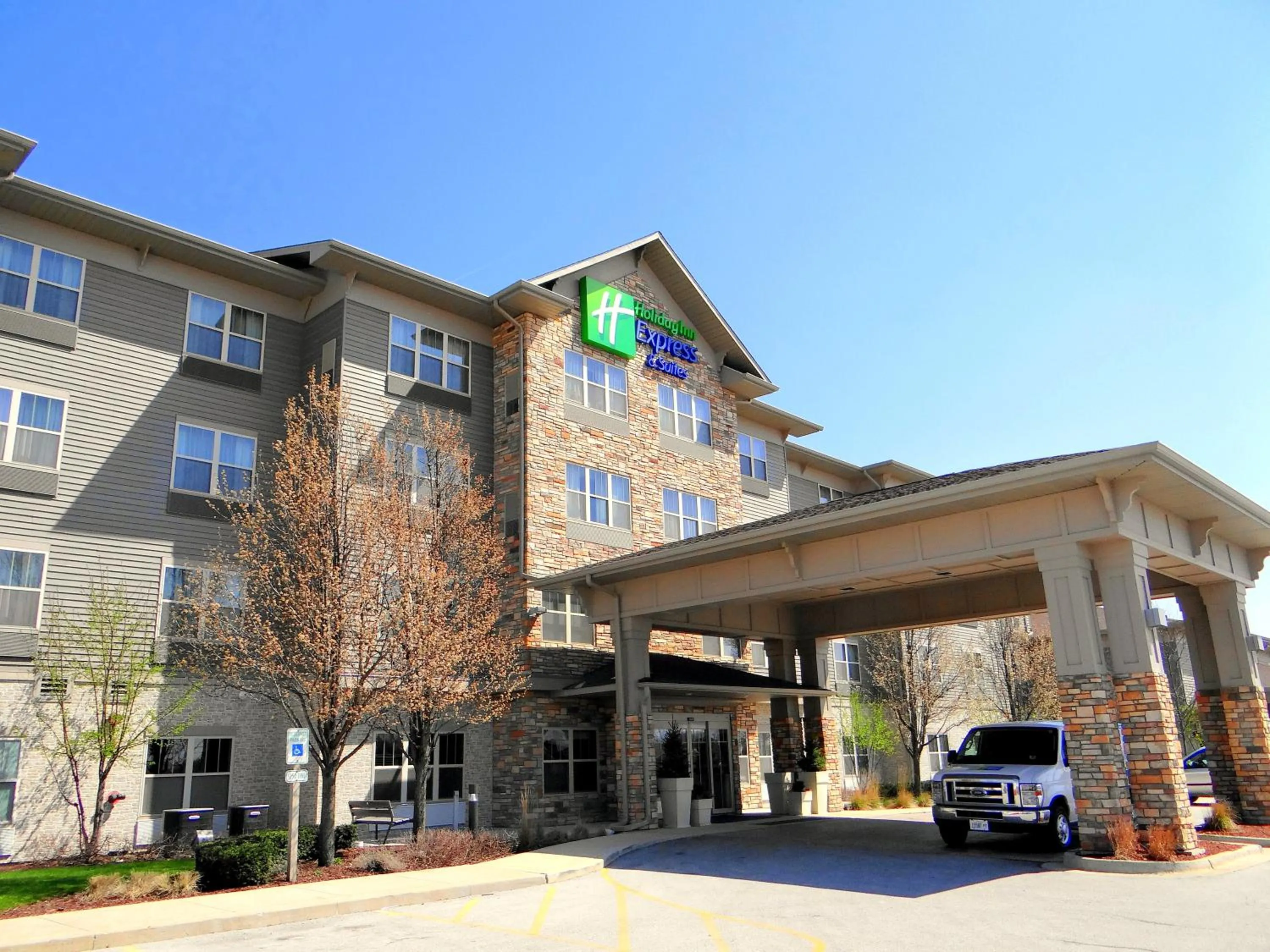 Property building in Holiday Inn Express Hotel & Suites Chicago West Roselle by IHG