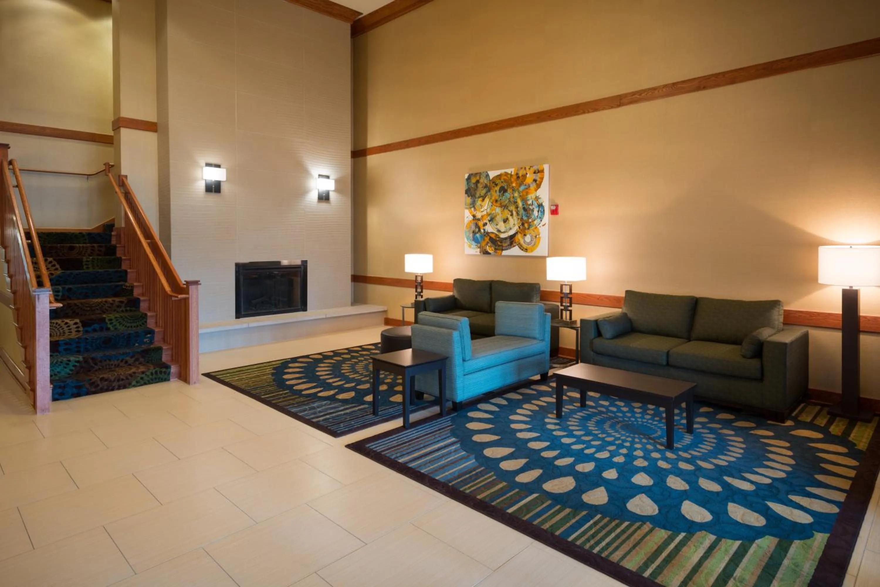 Property building, Bed in Holiday Inn Express Hotel & Suites Chicago West Roselle by IHG