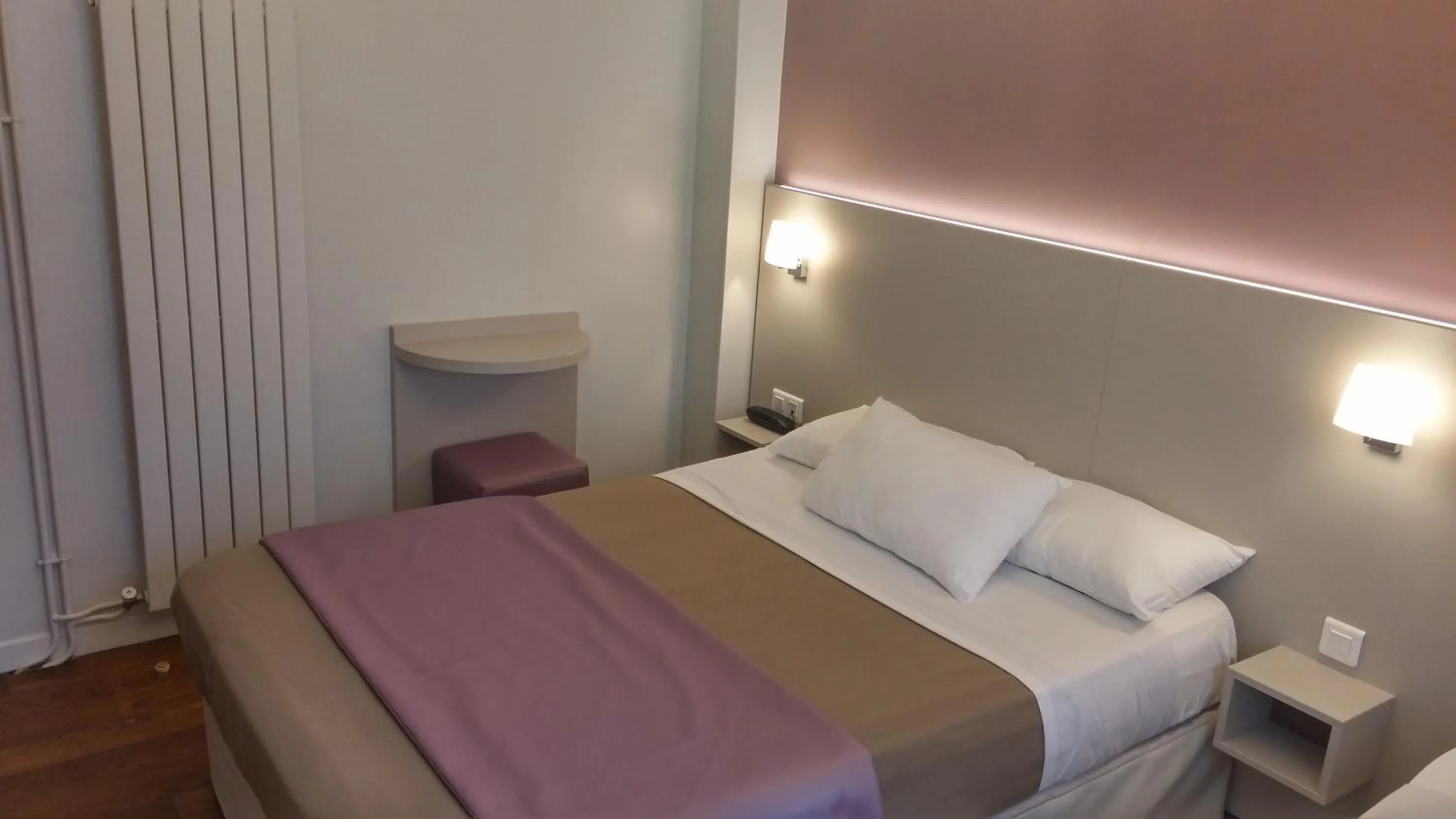 Family, Bed in Modern Hotel