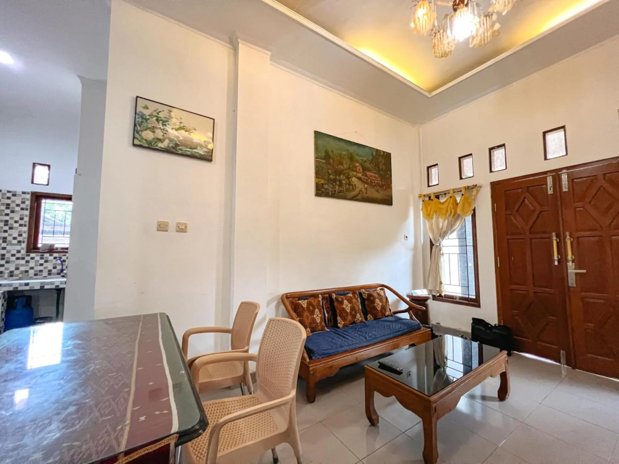 Facade/entrance in Homestay Jogja Jakal 3 Dekat UGM by Simply Homy