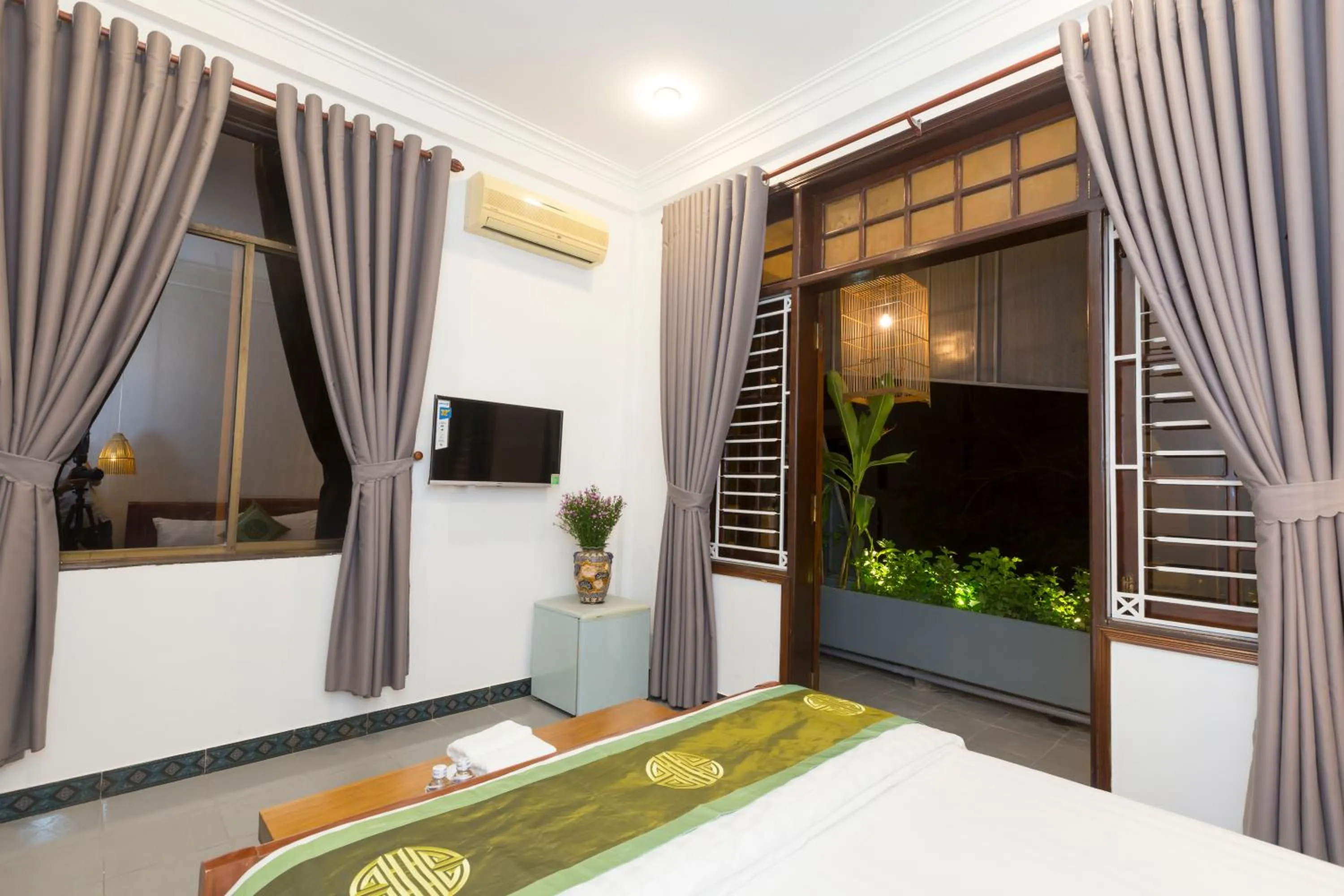 Bed in Purple Hue Central Hub