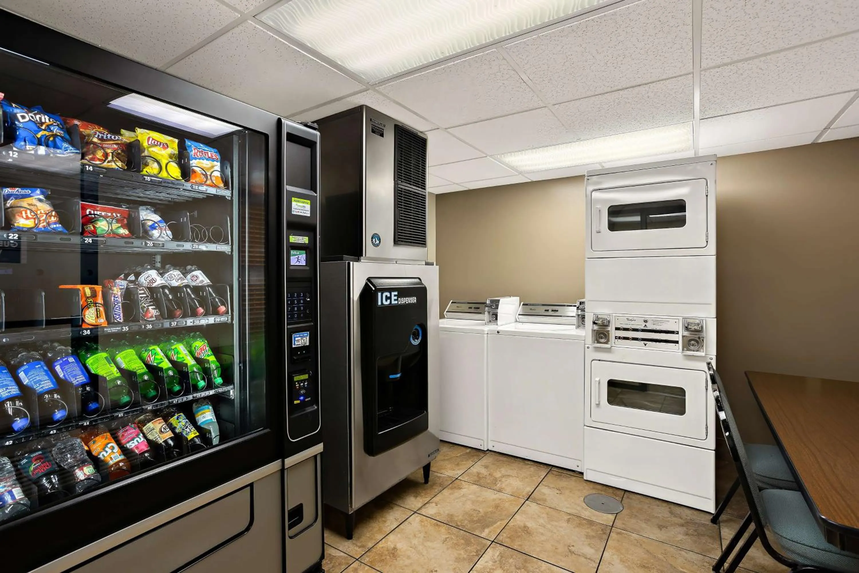 Property building in Best Western Center Pointe Inn