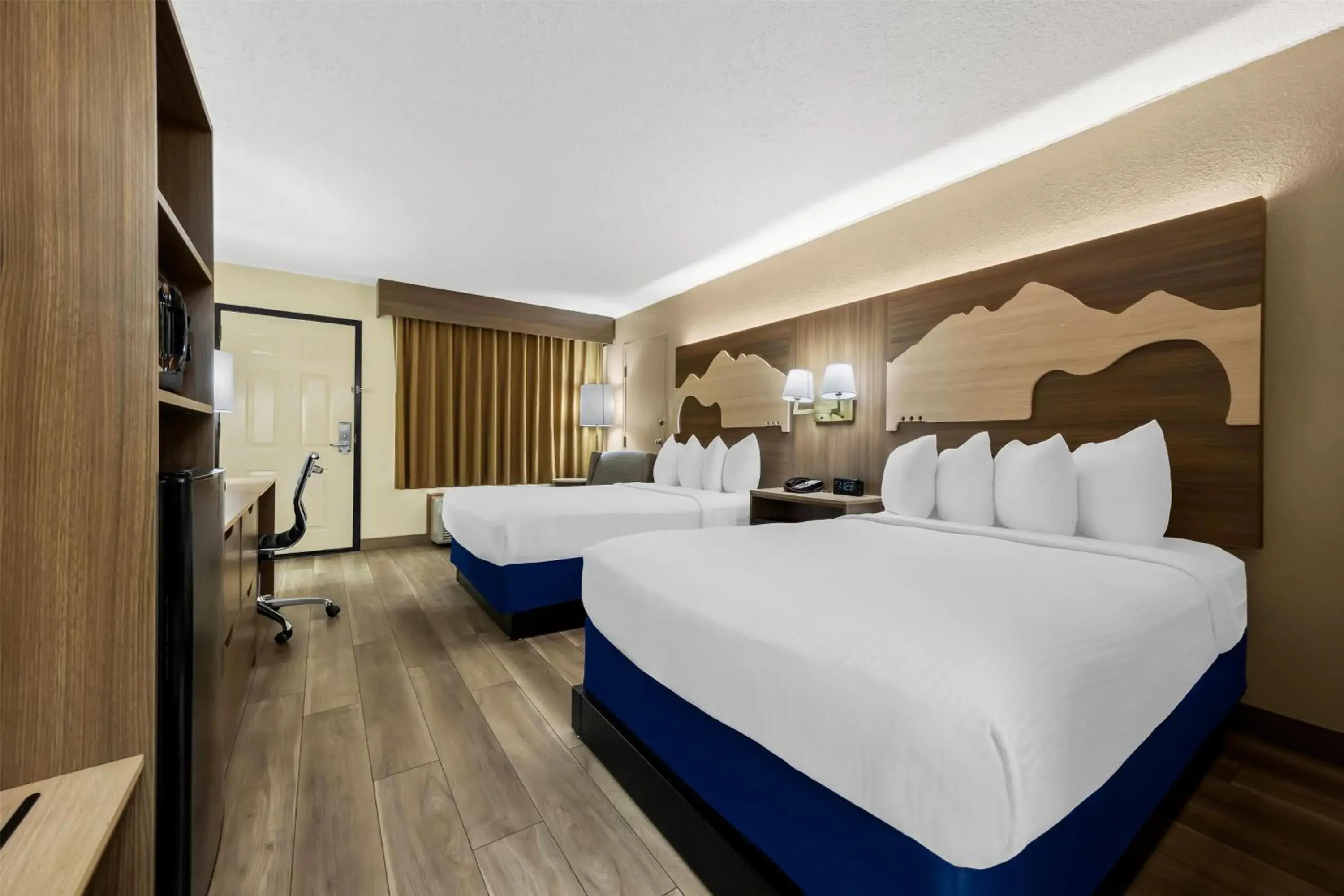 Two Double Beds - Non-Smoking in Best Western Center Pointe Inn Two Double Beds - Non-Smoking in Best Western Center Pointe Inn