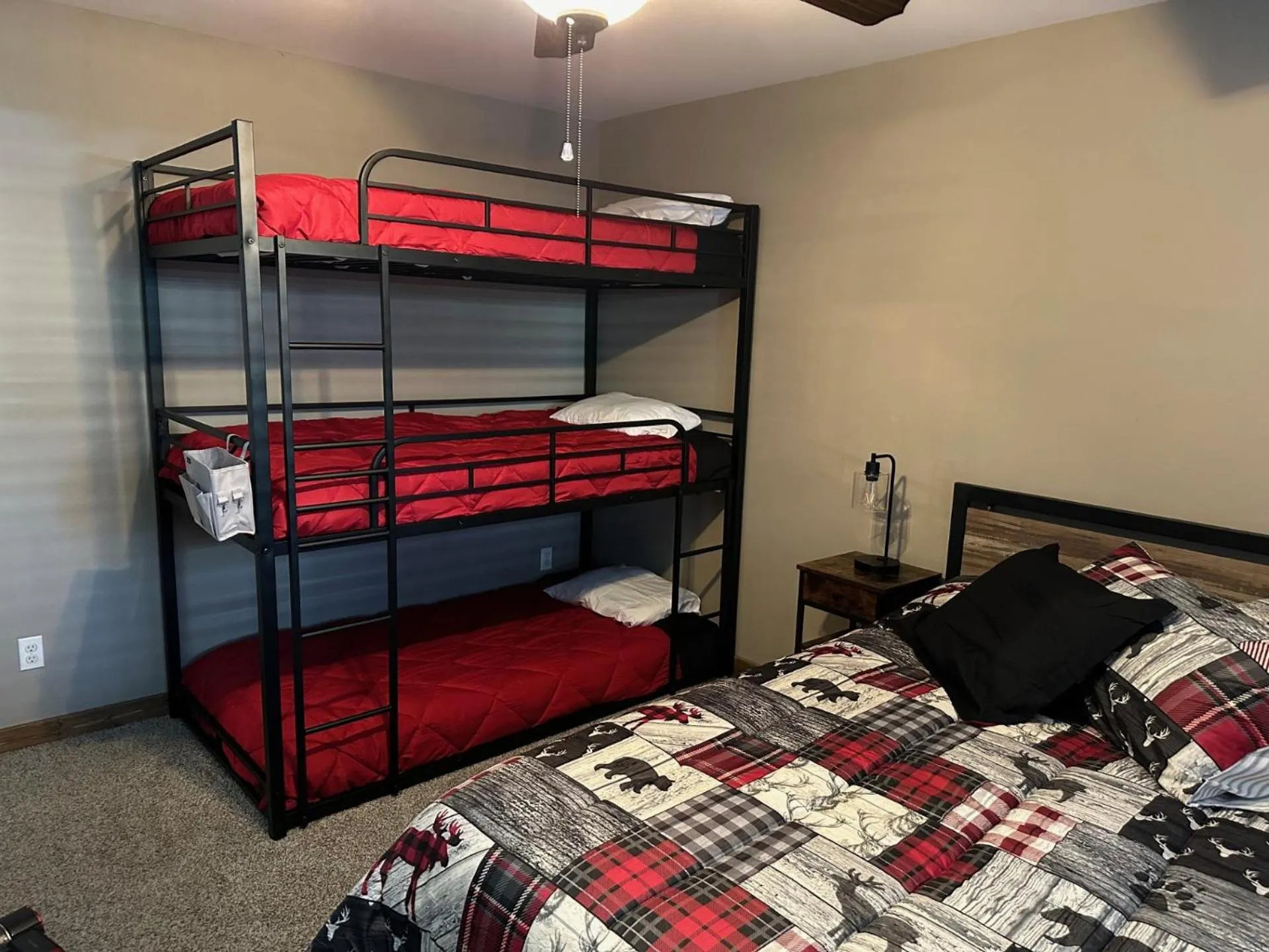 Bed in Table Rock Resorts at Indian Point