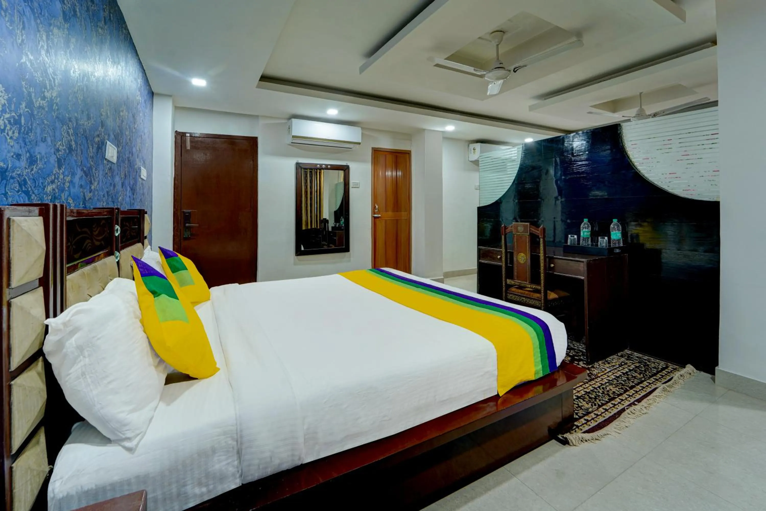 Bedroom, Bed in Itsy Hotels Buddha Inn