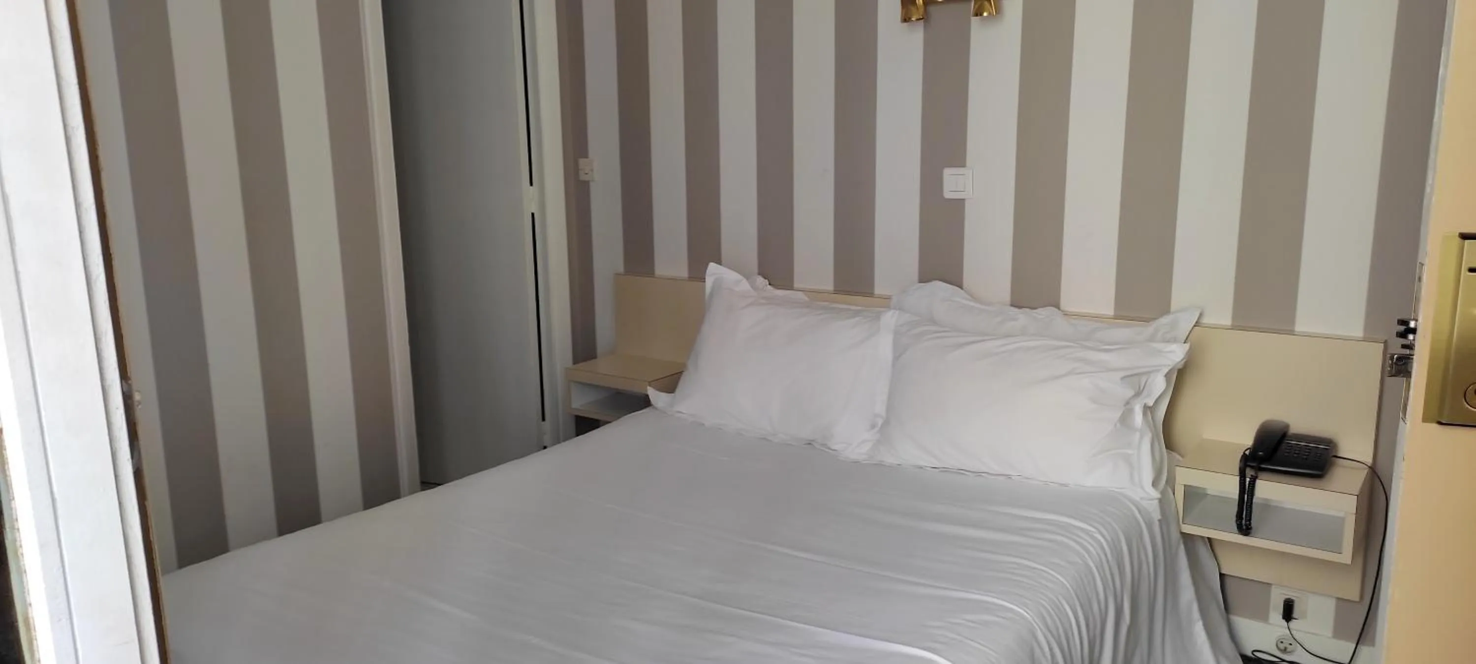 Bed in Grand Hôtel du Havre