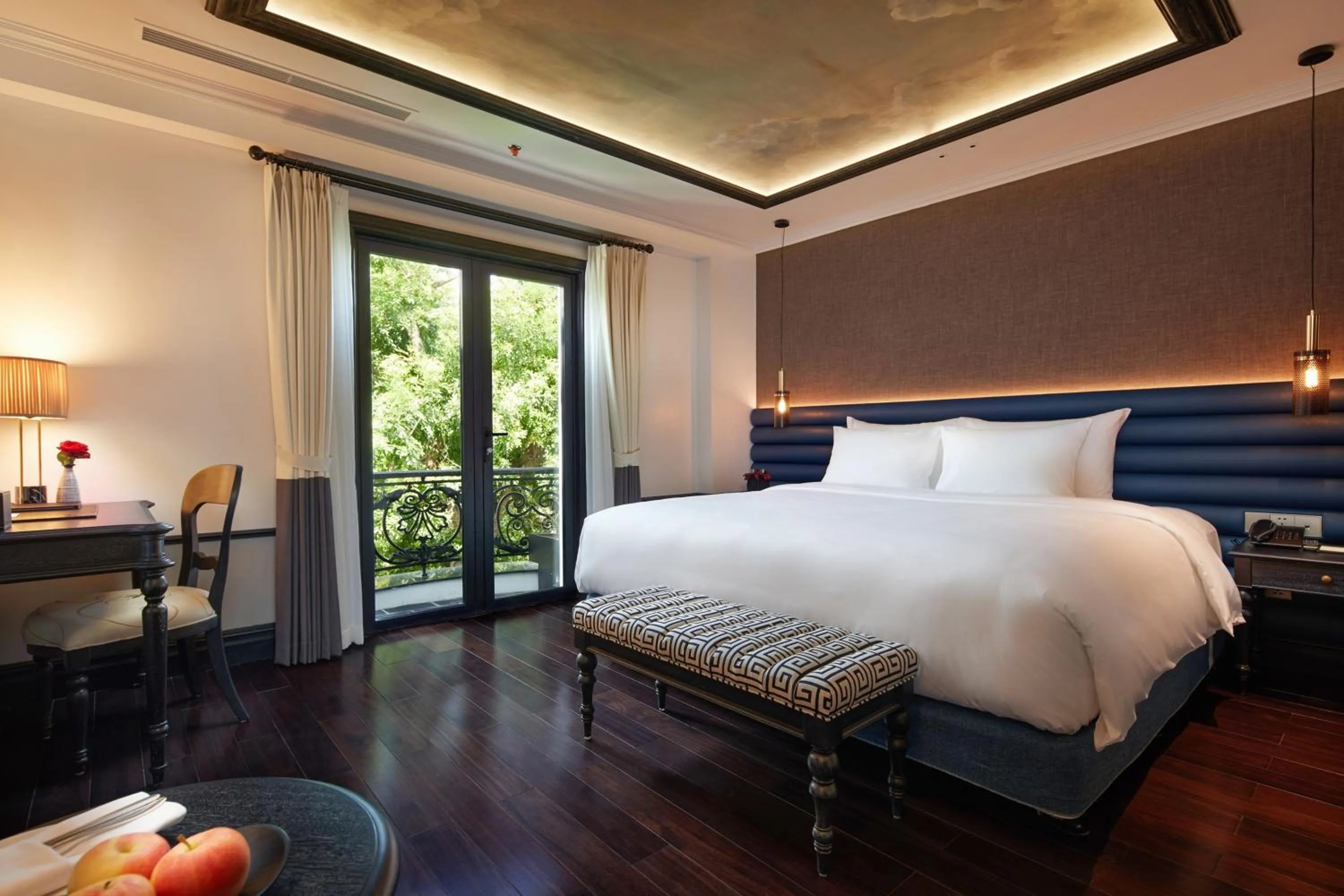 Bed in La Sinfonía del Rey Hotel & Spa