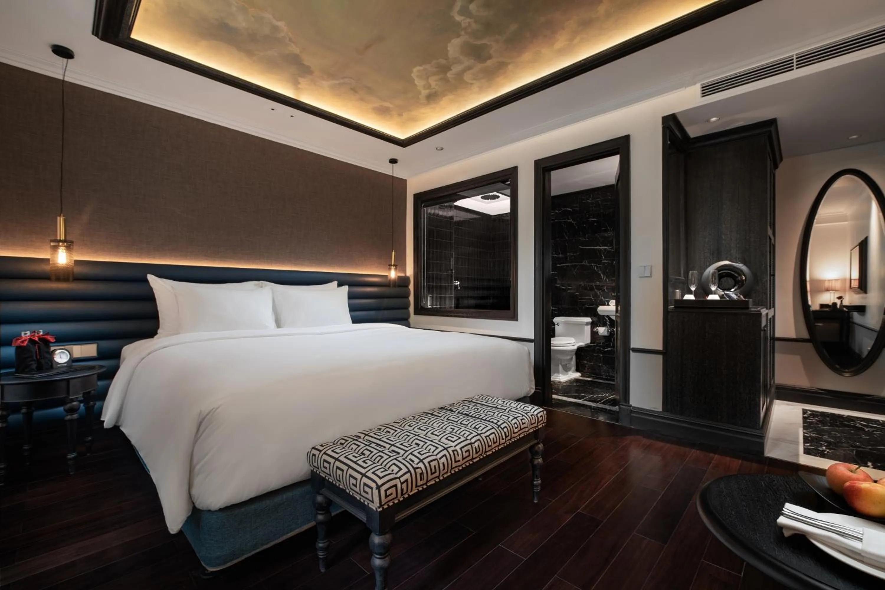 Bed in La Sinfonía del Rey Hotel & Spa