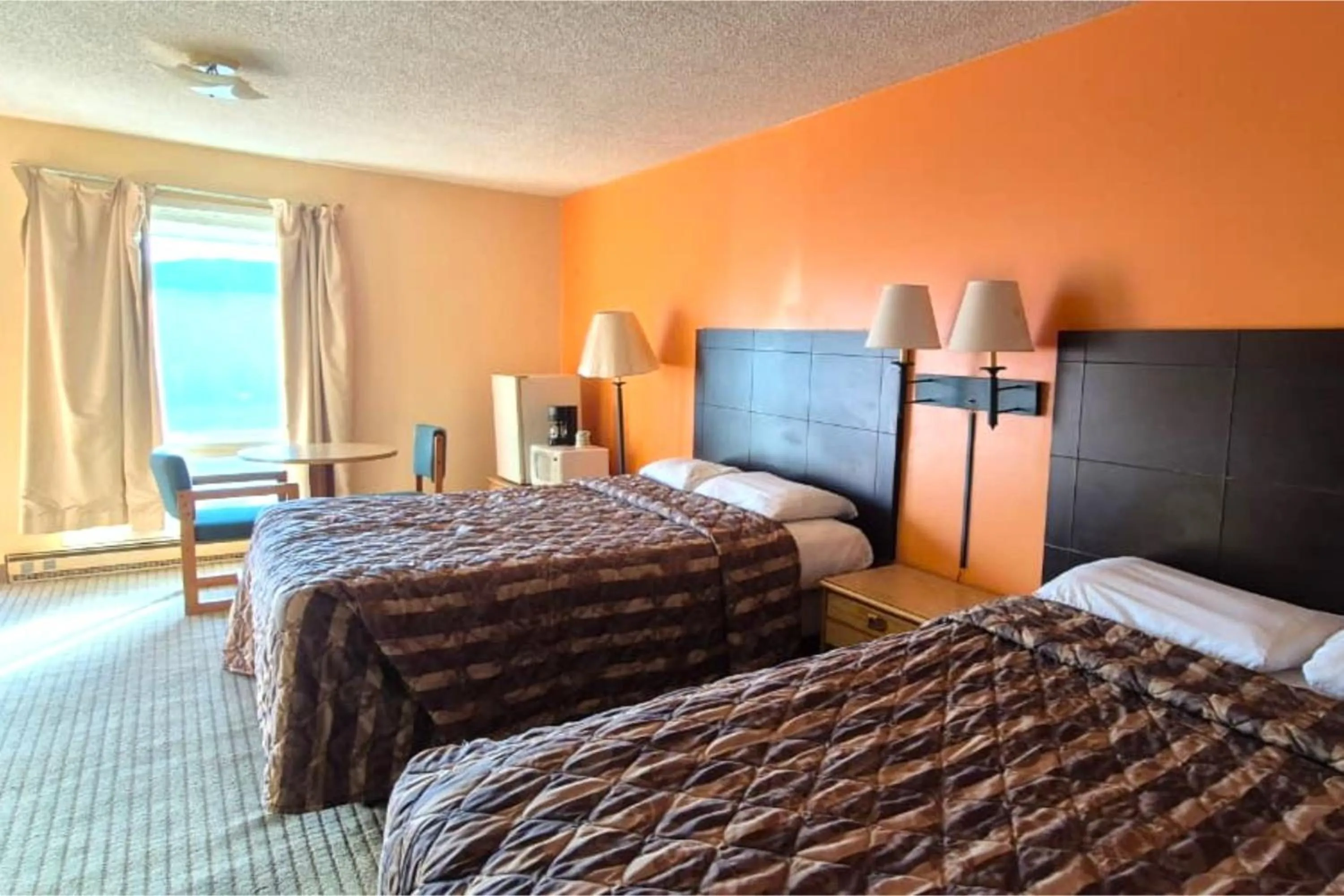 Bedroom in Canton Inn By OYO