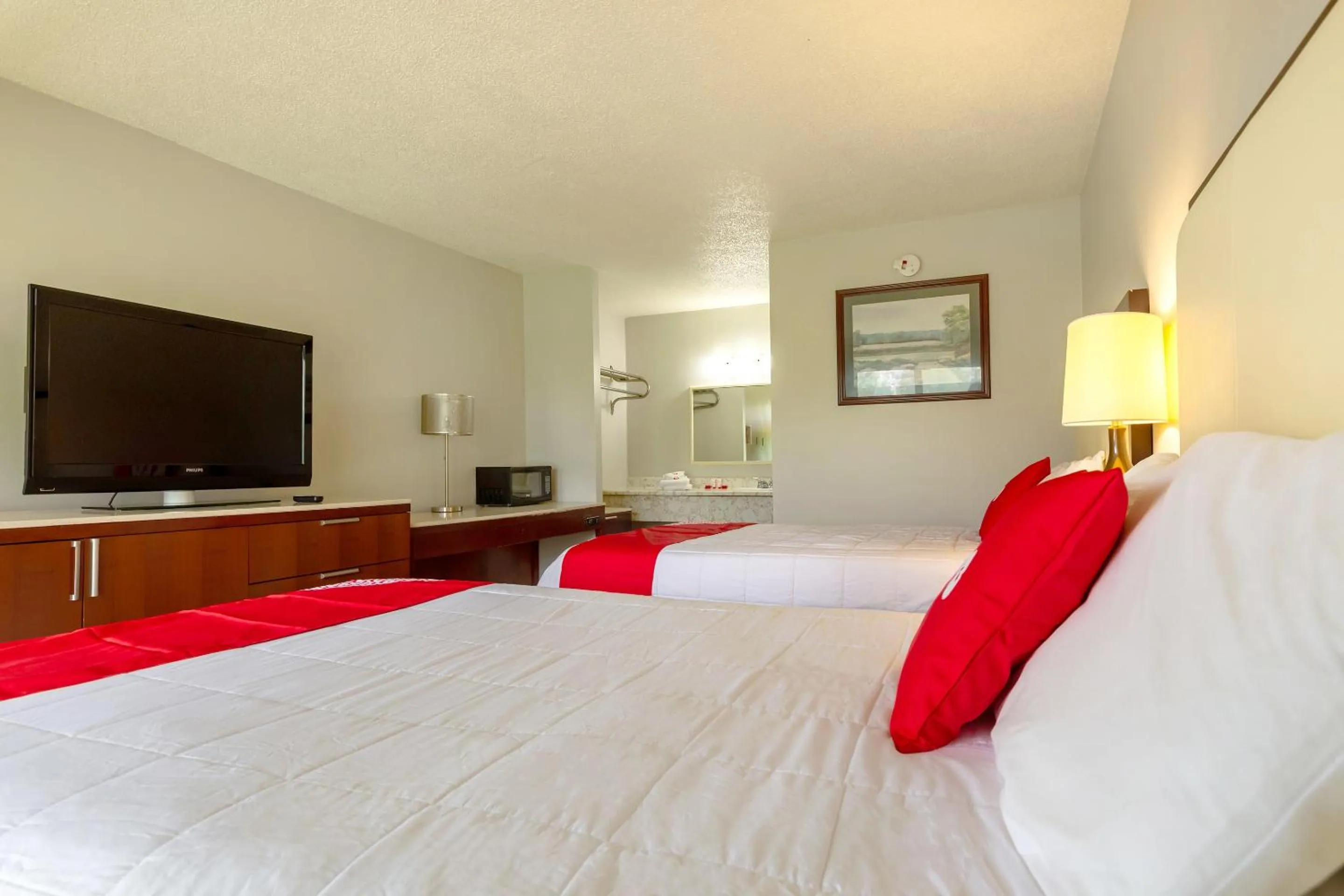 Bedroom in Americas Best Value Inn Rockford