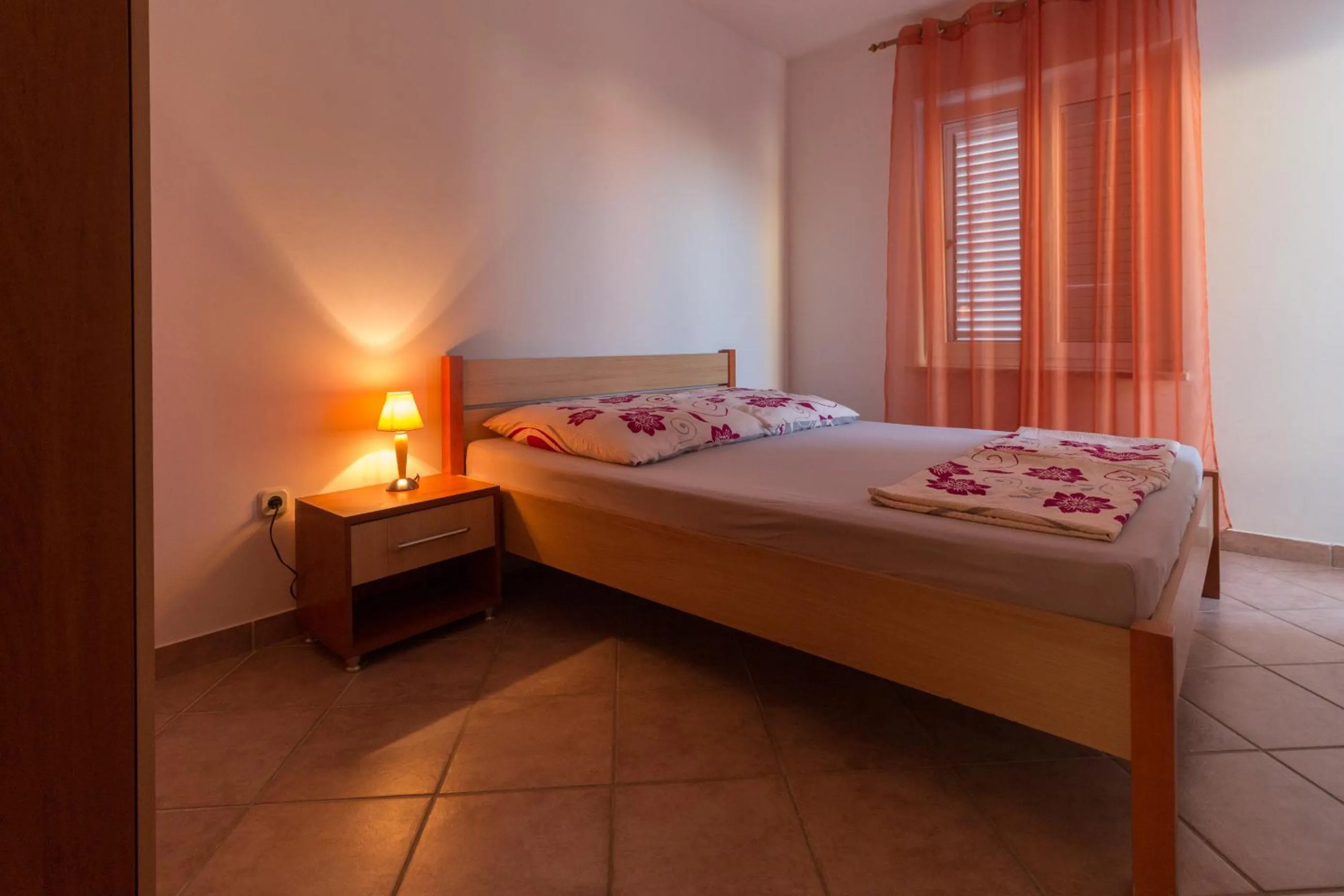 Bed in Apartments Sunset near the sandy beach - by TA Leut Agency