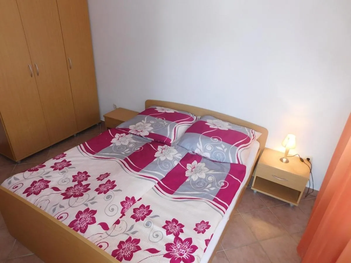 Bed in Apartments Sunset near the sandy beach - by TA Leut Agency