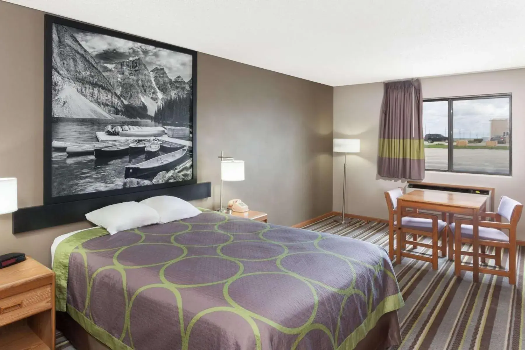 Queen Room - Mobility Access/Non-Smoking in Super 8 by Wyndham Watseka Queen Room - Mobility Access/Non-Smoking in Super 8 by Wyndham Watseka