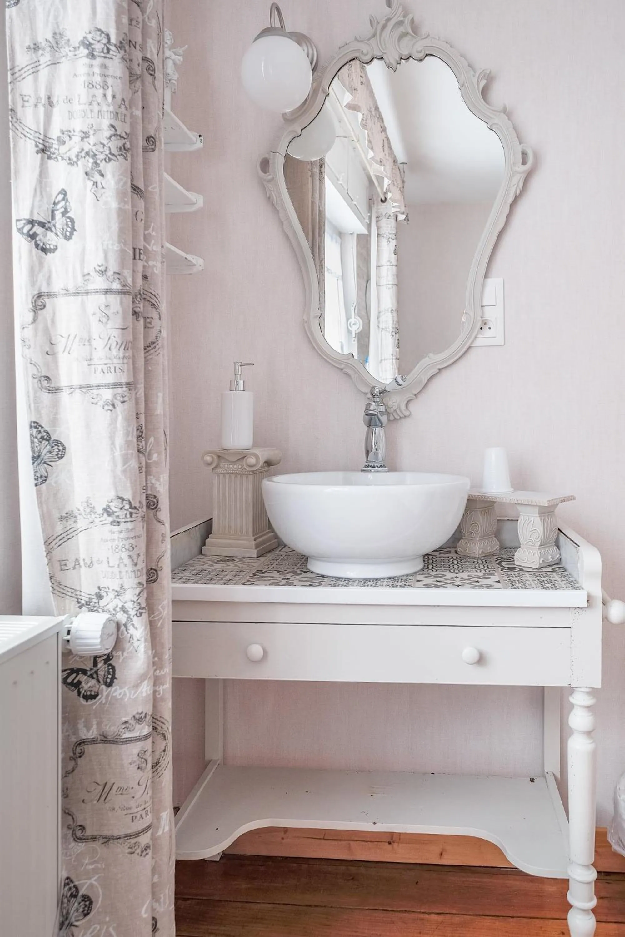 Bathroom in Les Iris Chambres d’hôte