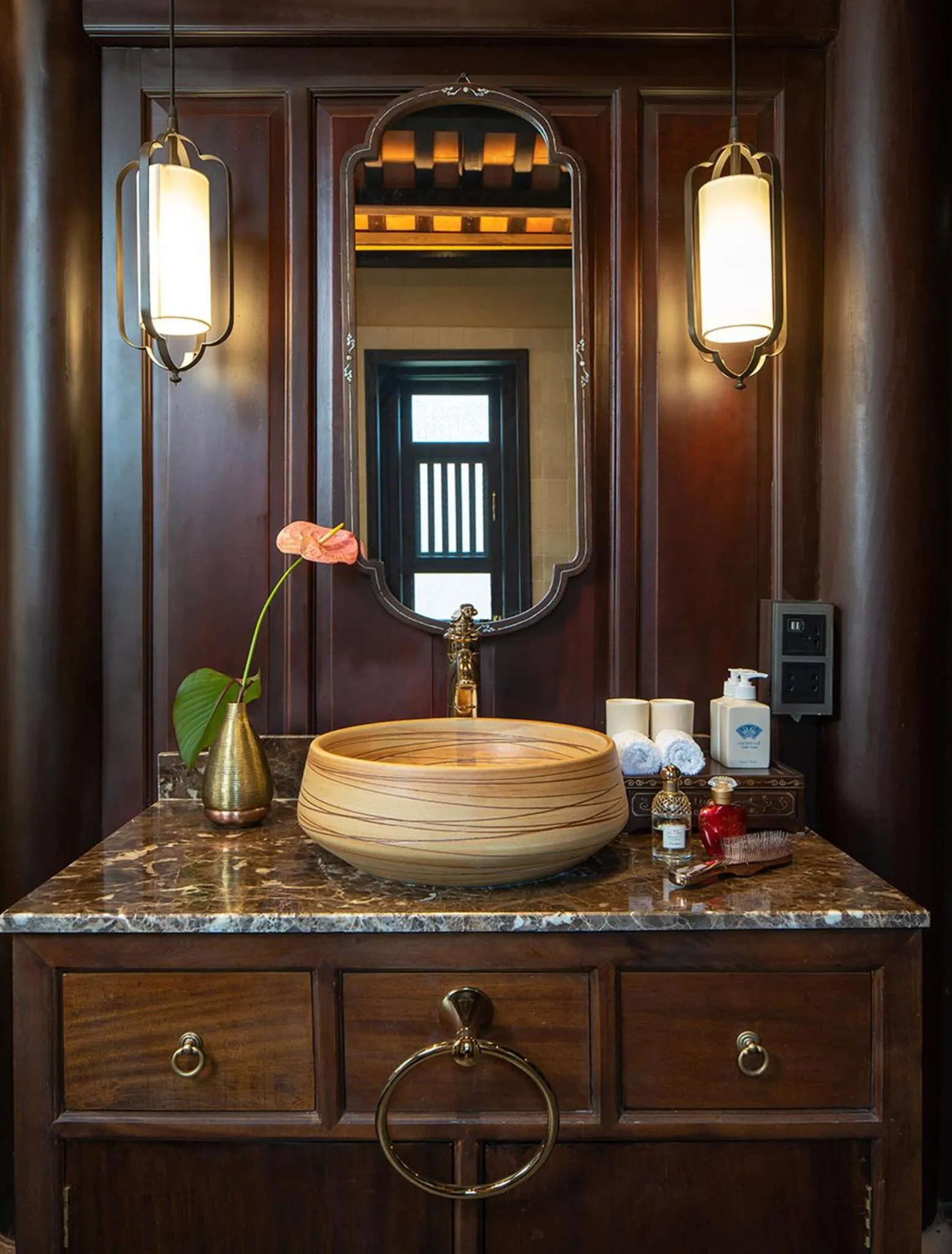 Shower in Ancient Huế Garden Houses