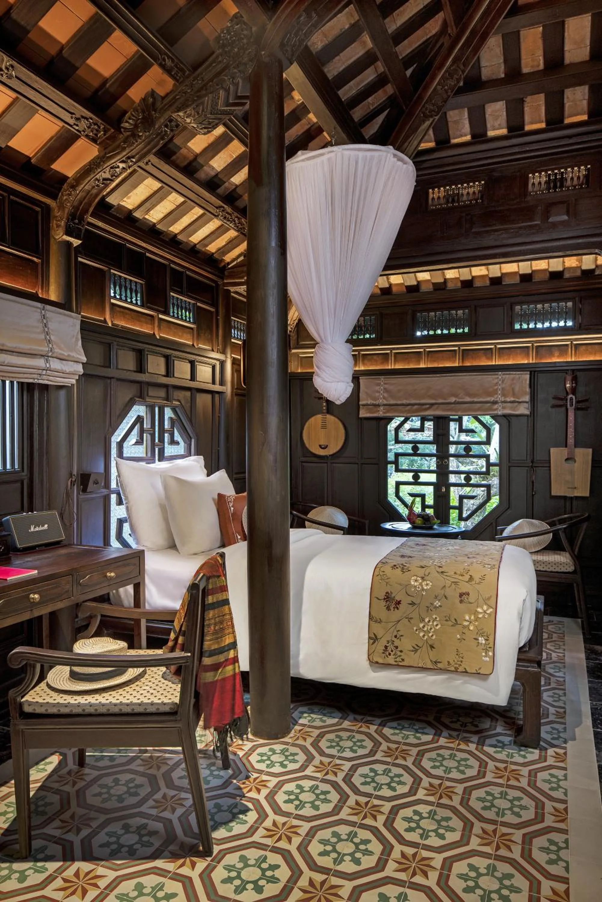 Bed in Ancient Huế Garden Houses