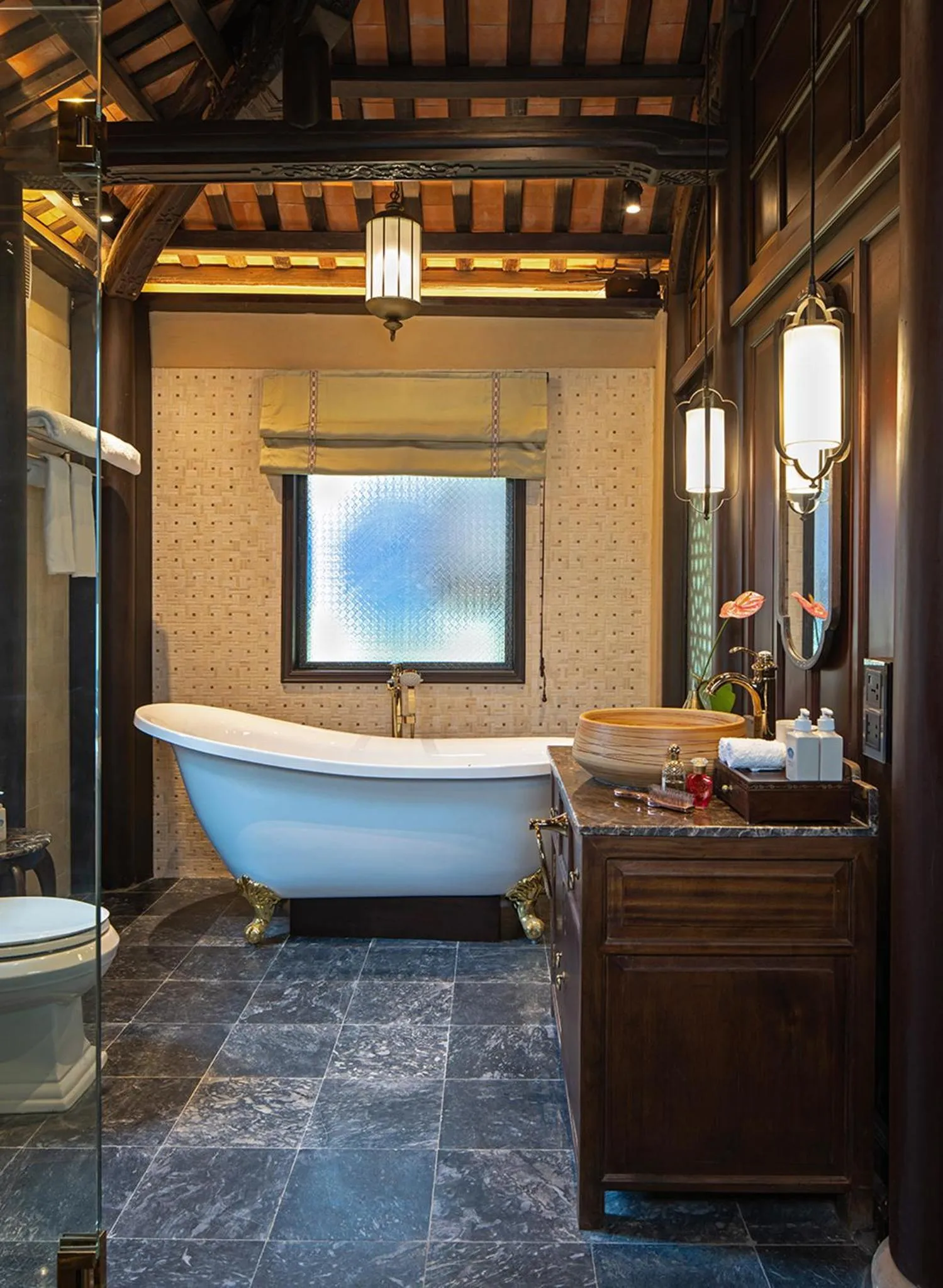 Toilet in Ancient Huế Garden Houses