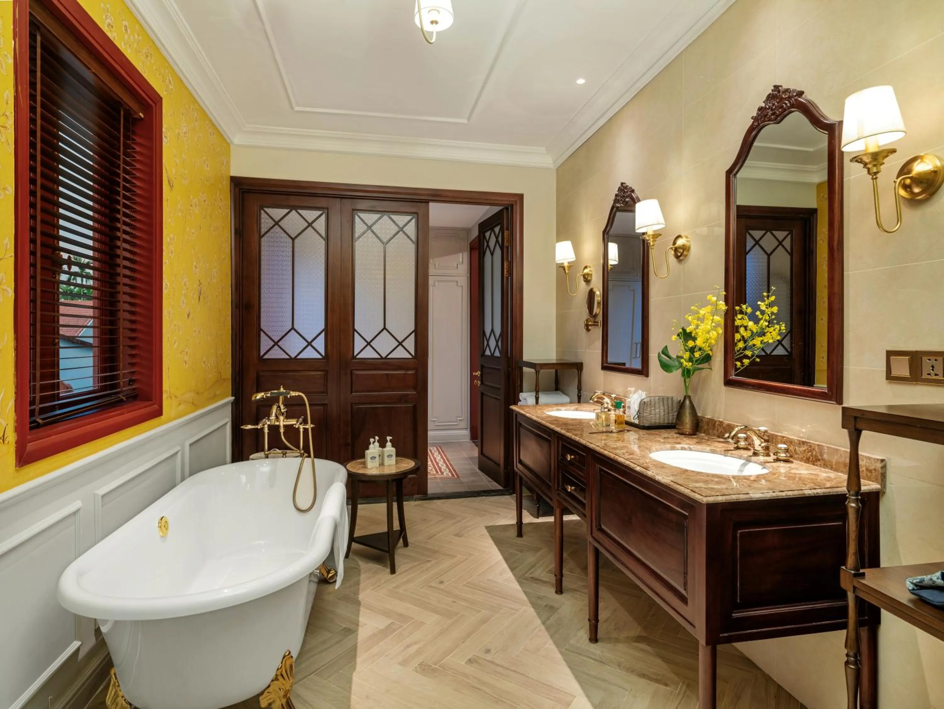 Shower in Ancient Huế Garden Houses