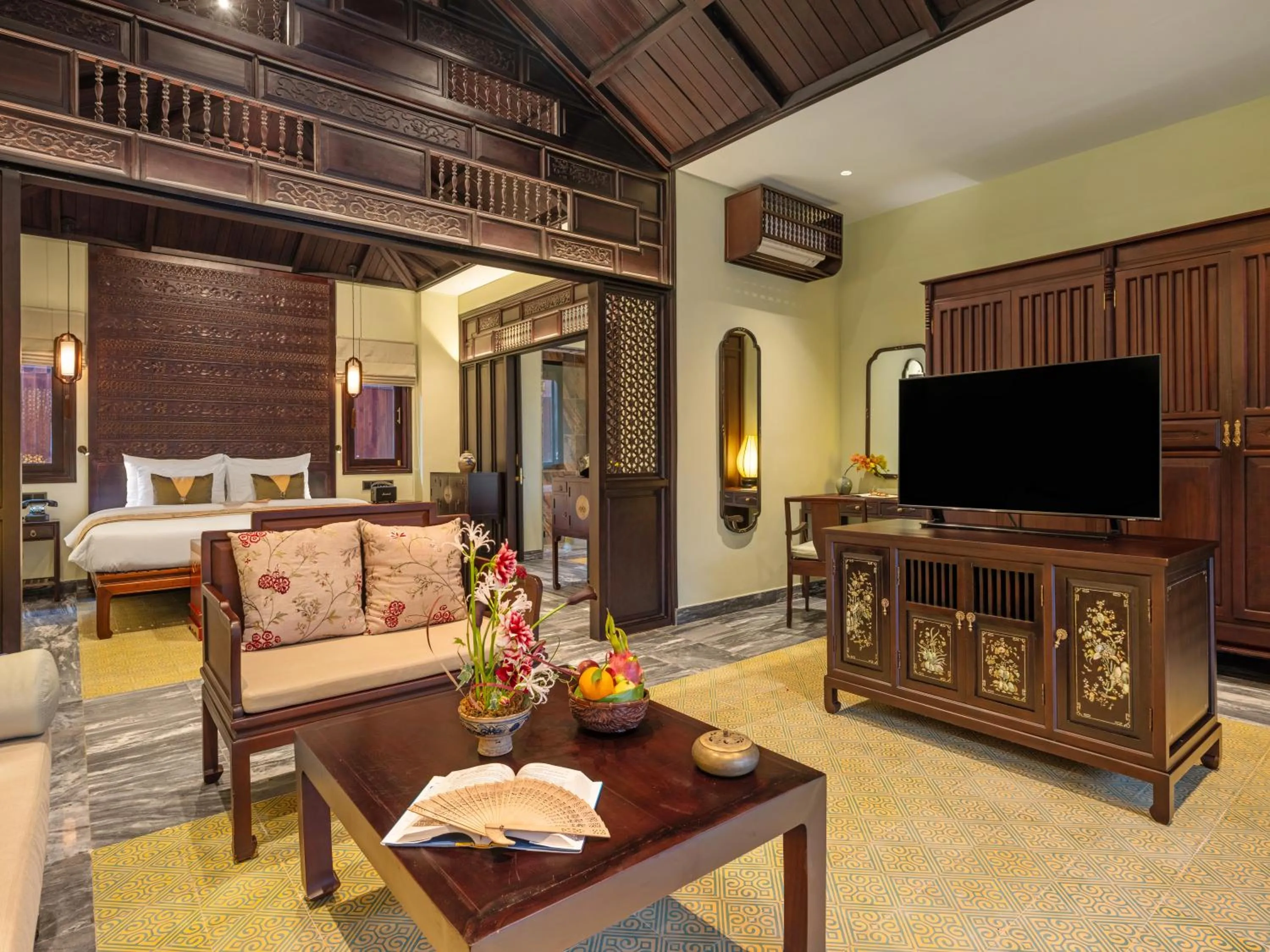 Communal lounge/ TV room in Ancient Huế Garden Houses