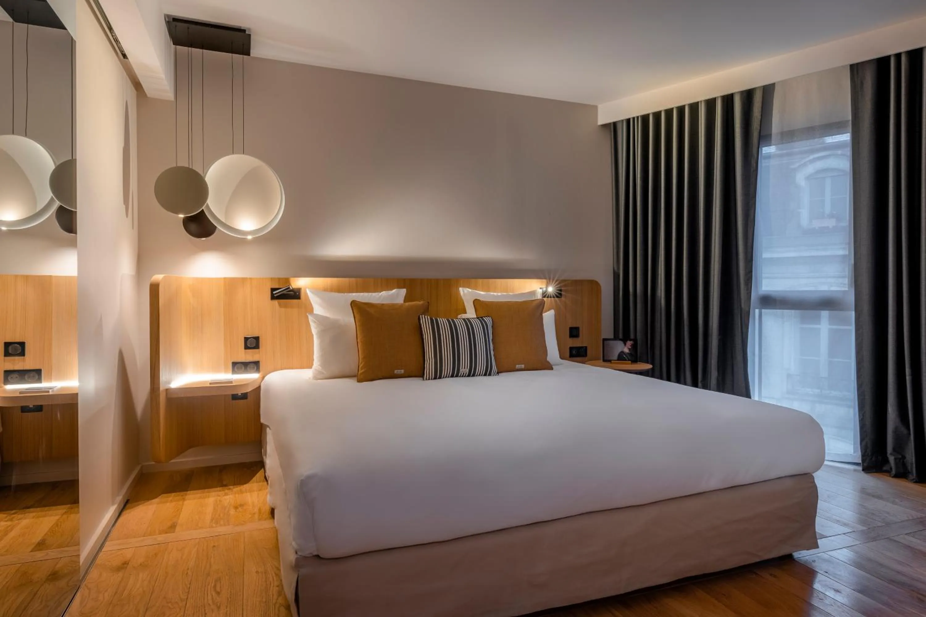 Bedroom, Bed in Hôtel Villa KOEGUI Bayonne