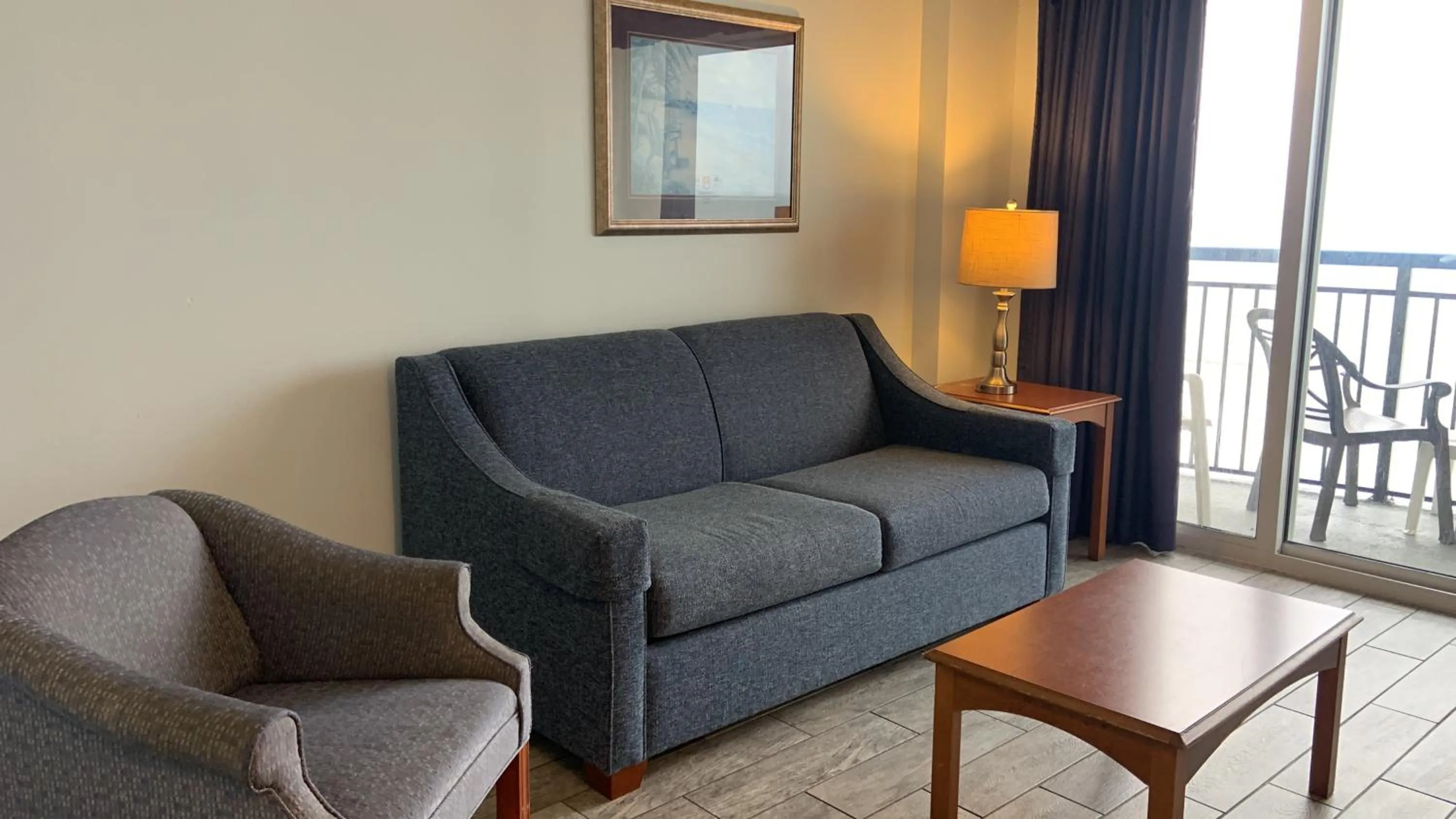 Oceanfront condo Steps to the beach w No Resort Fees