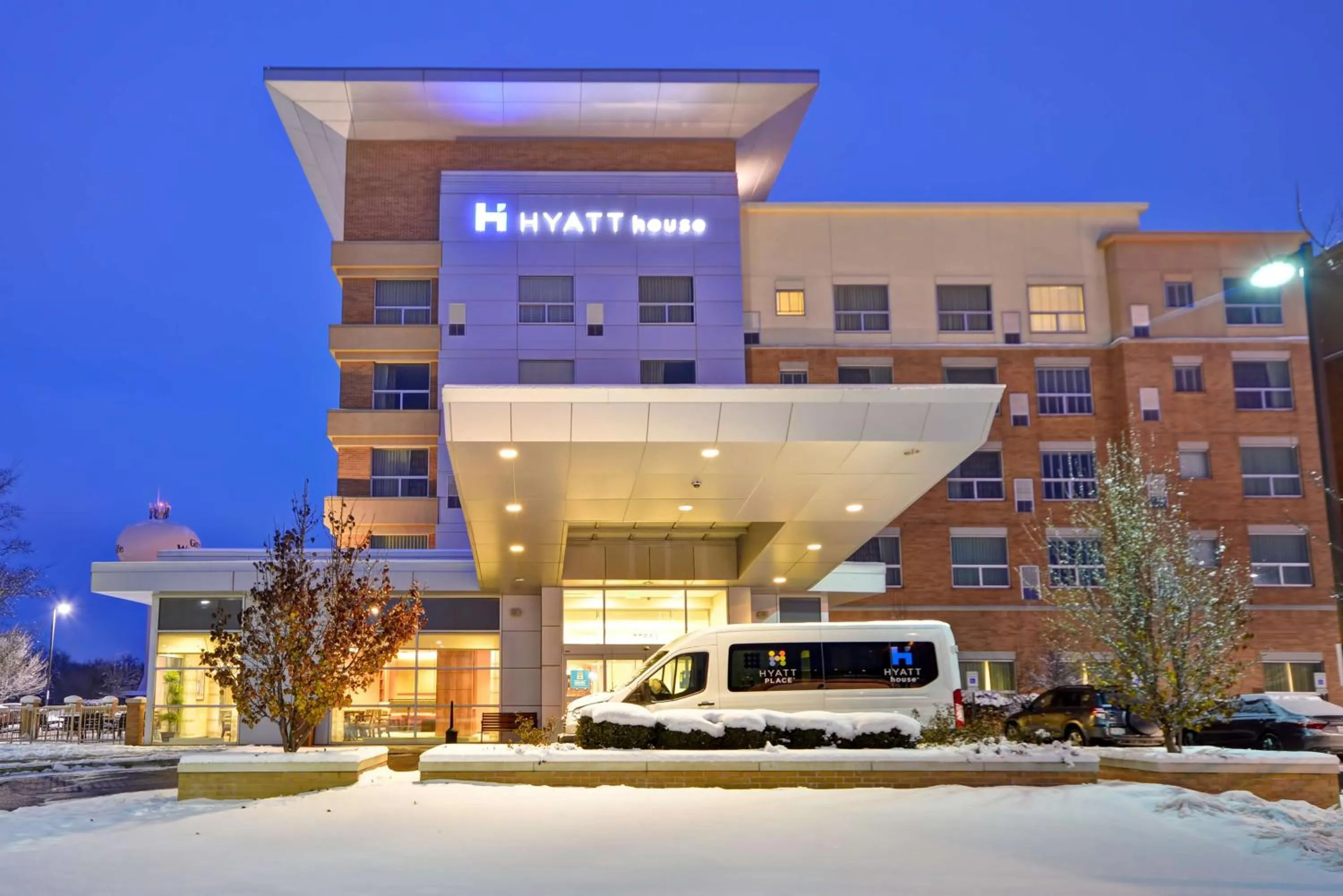 Property building in Hyatt House Naperville/Warrenville