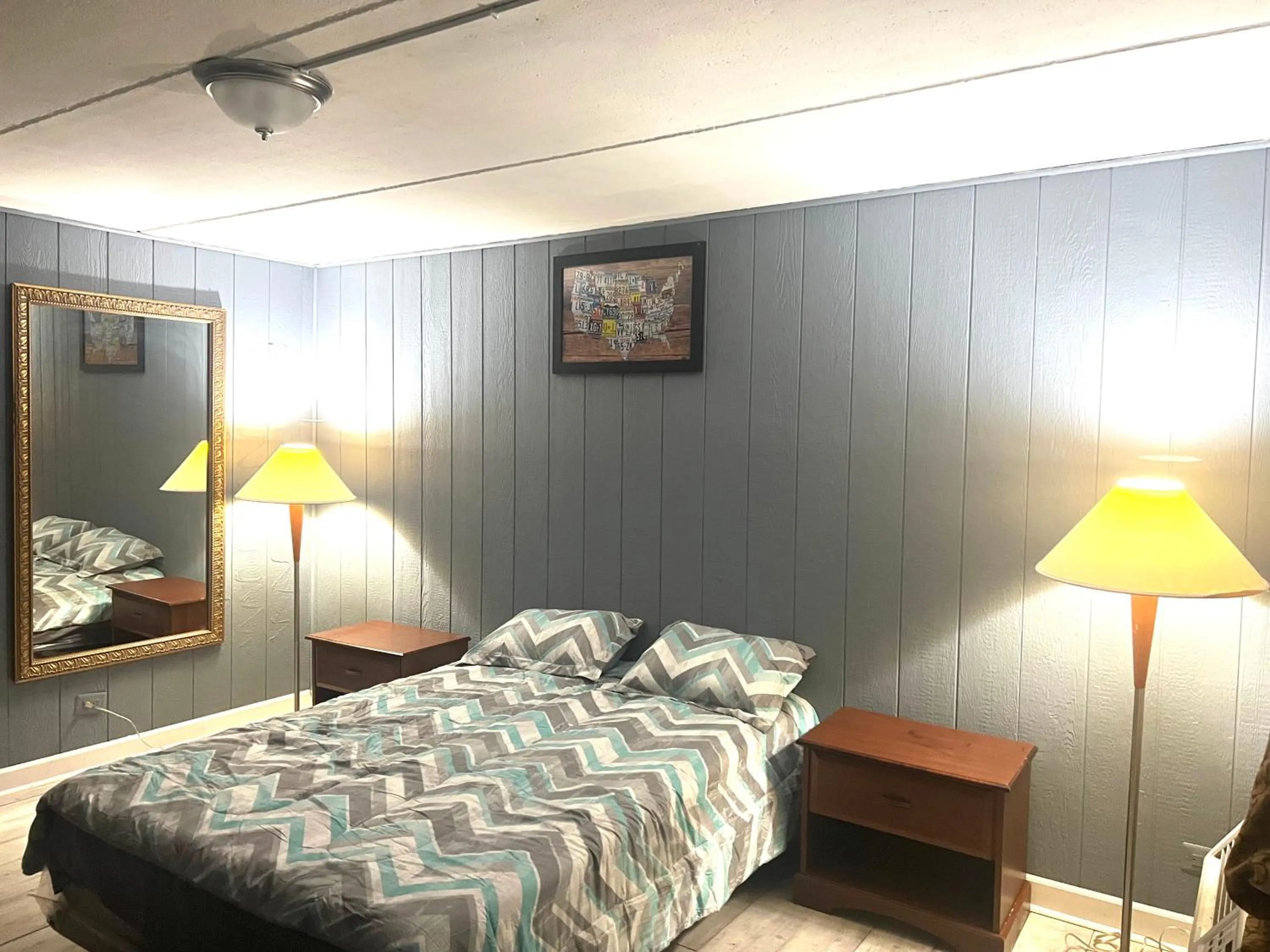 Bedroom, Bed in Best Motel By OYO Chicago I-90