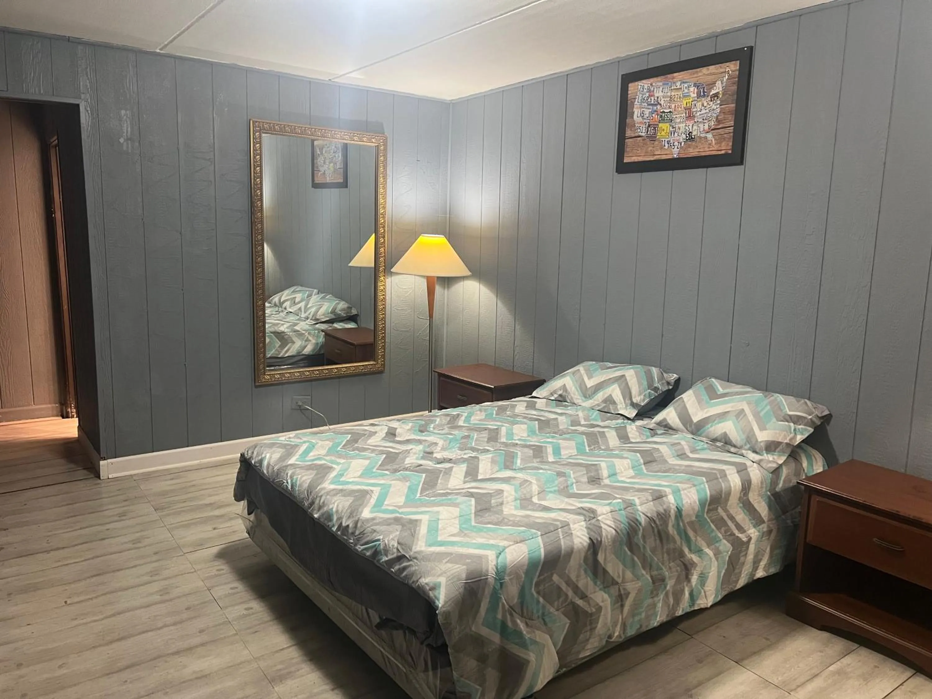 Bedroom, Bed in Best Motel By OYO Chicago I-90