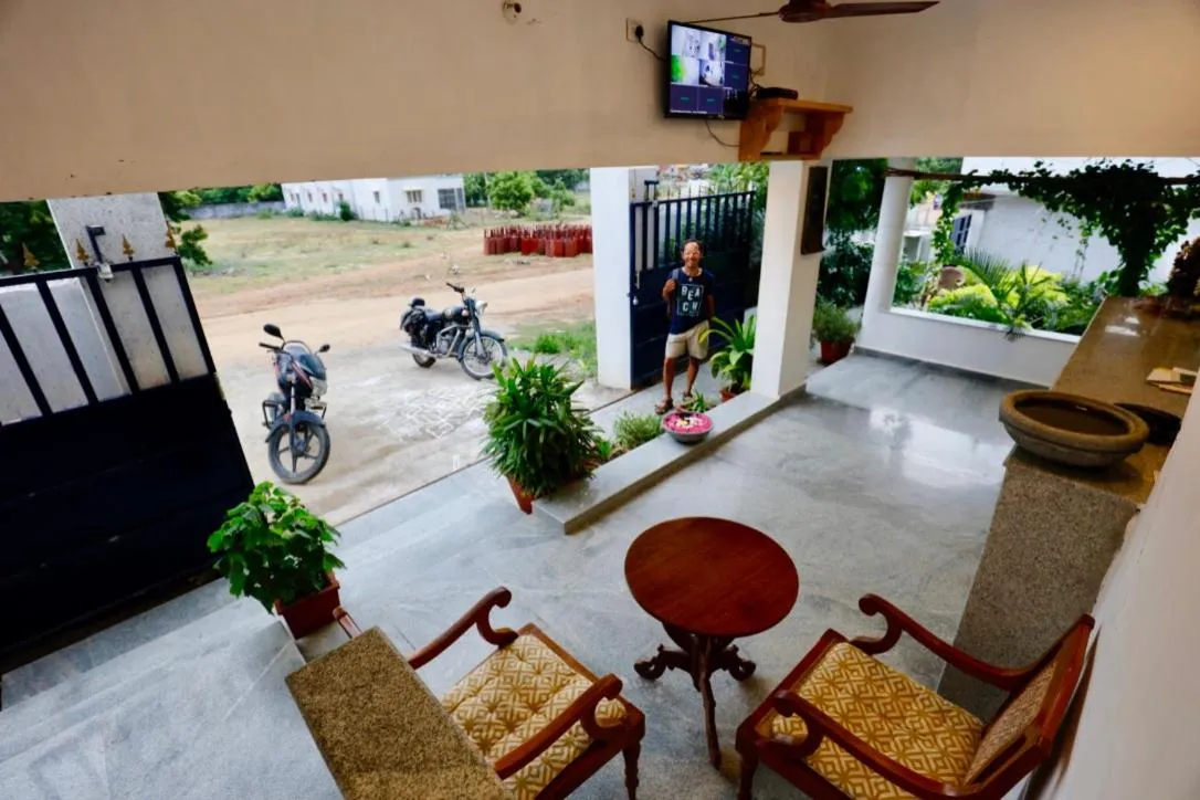 Alice Paradise by Moonrakers